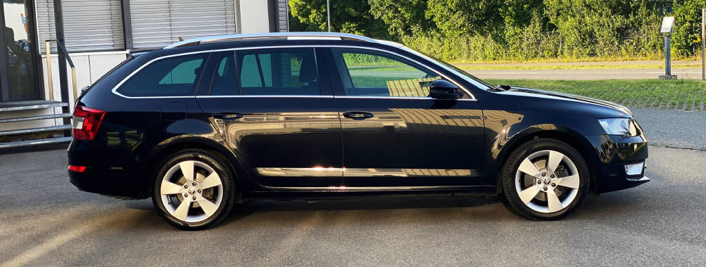 SKODA Octavia Combi 1.8 TSI Ambition 4x4 DSG-image-8