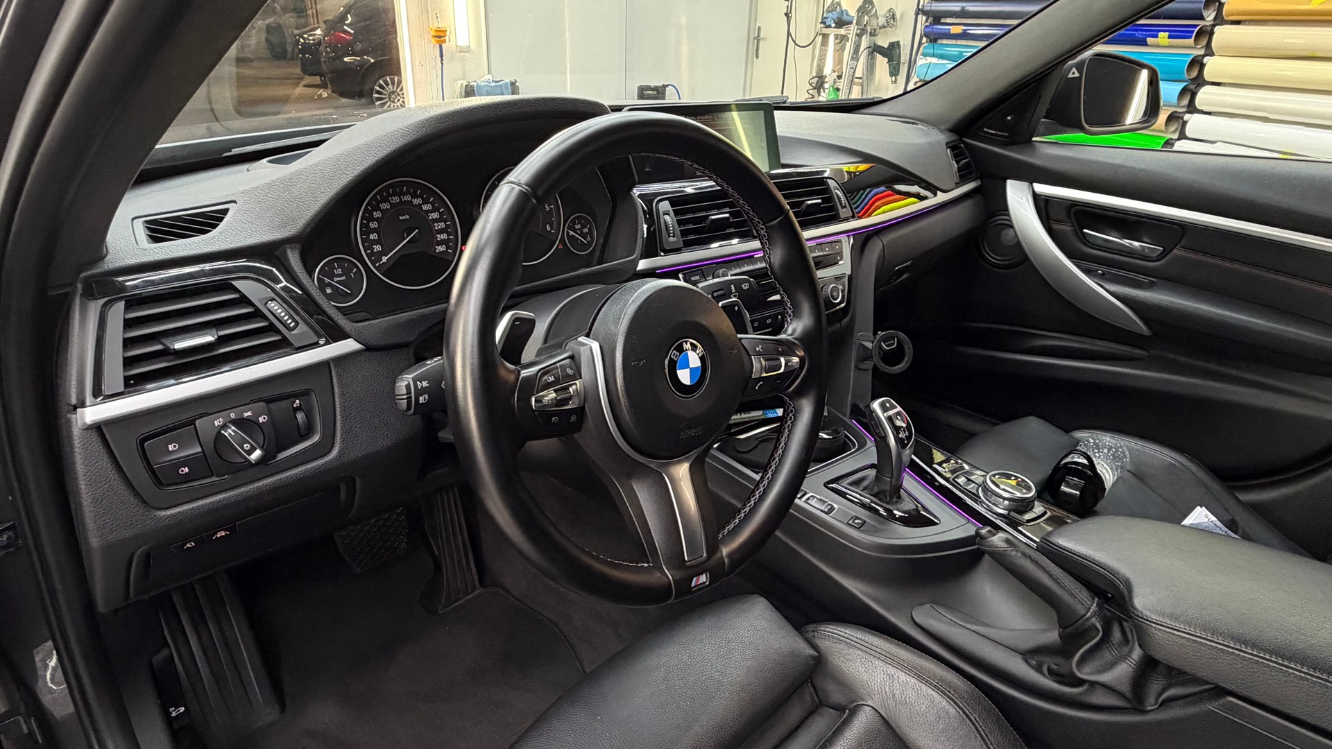 BMW 330d xDrive SAG-image-2