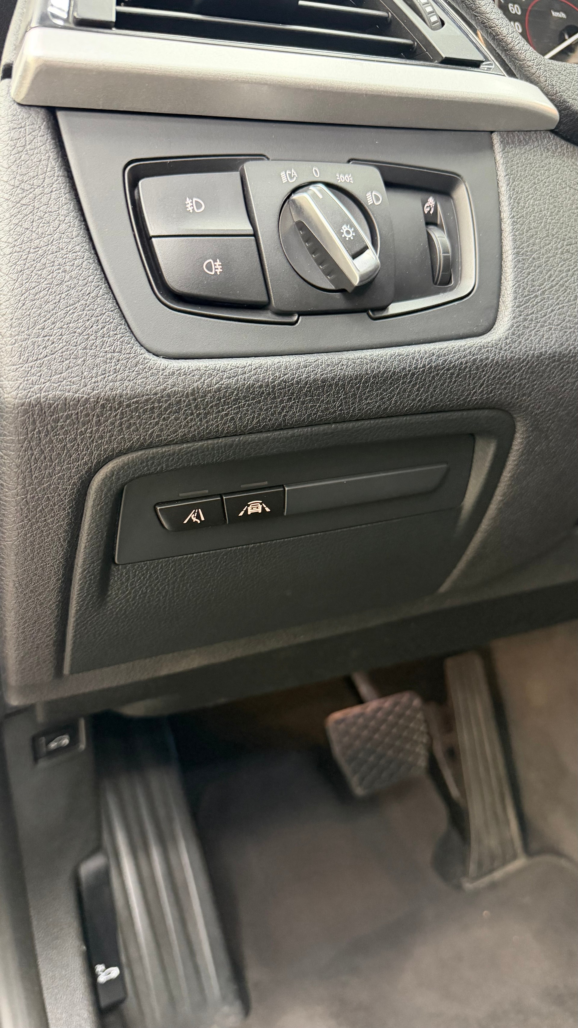 BMW 330d xDrive SAG-image-3