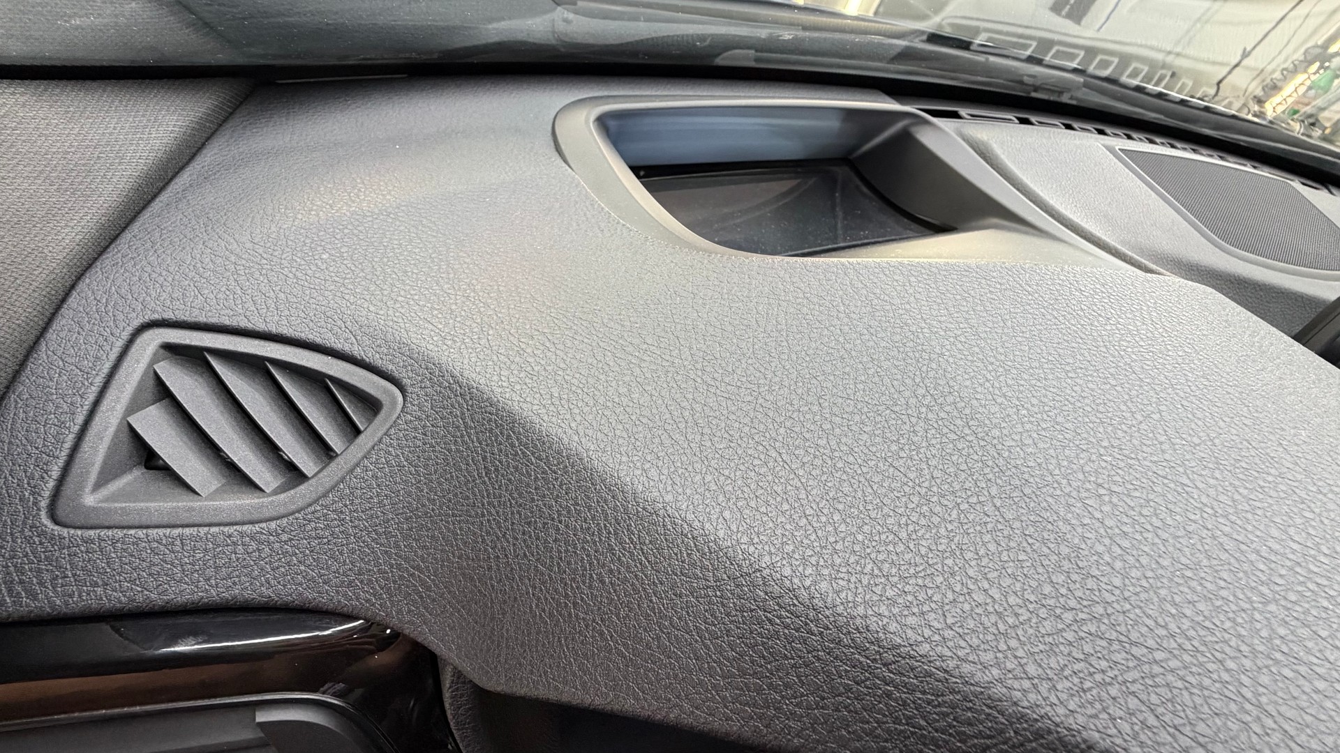BMW 330d xDrive SAG-image-4