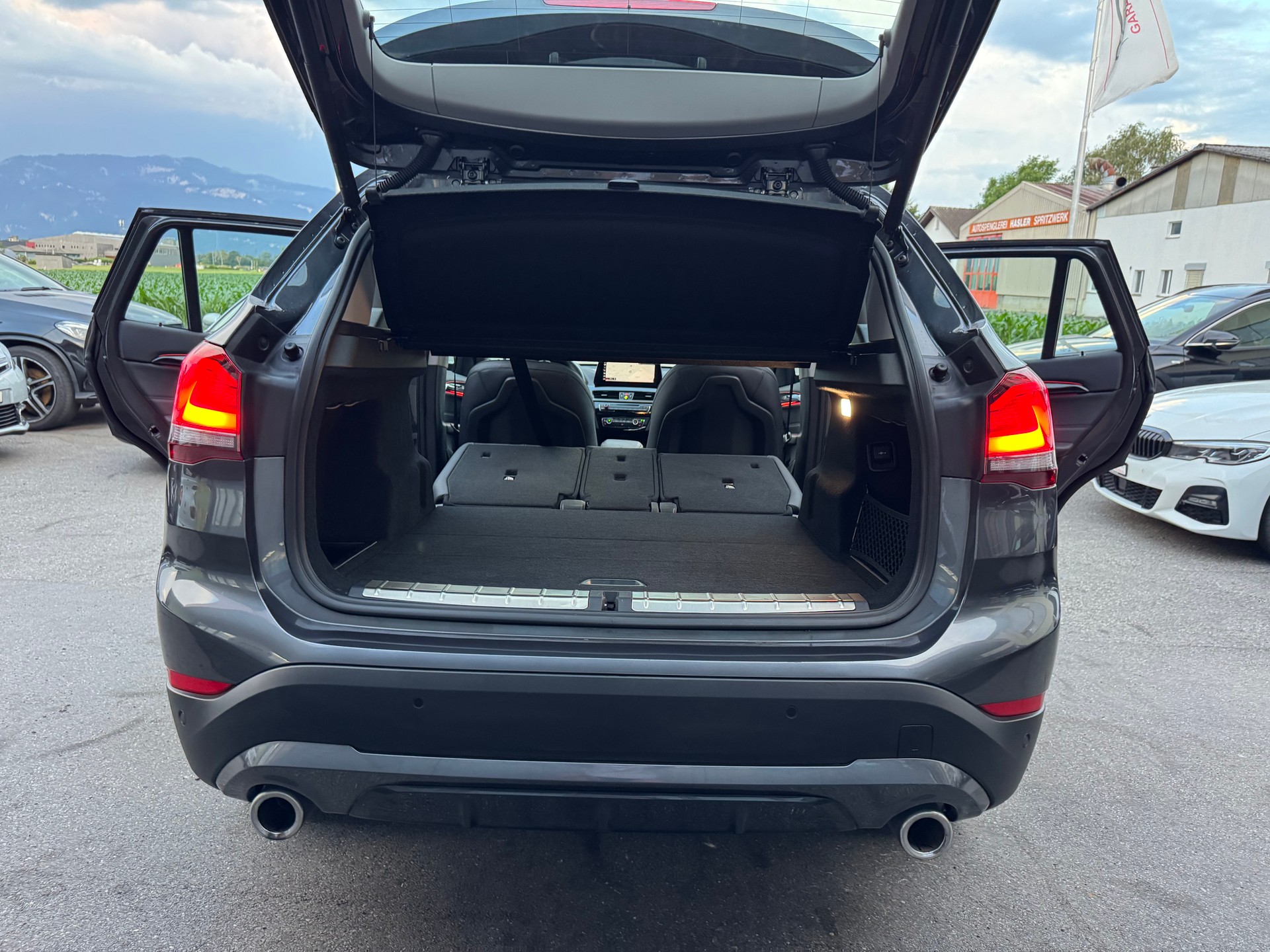 BMW X1 xDrive 18d Sport Line Steptronic-image-11