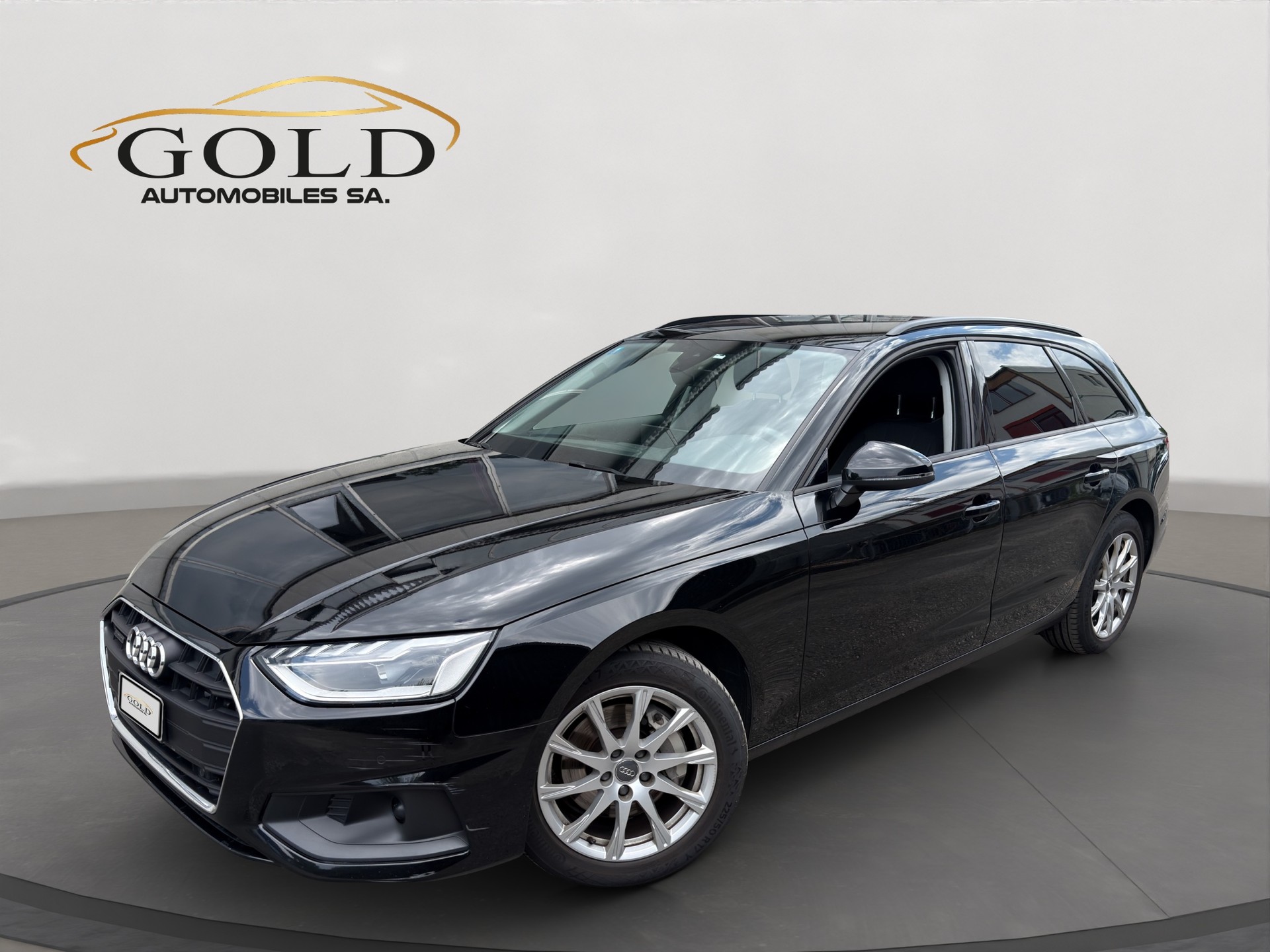AUDI A4 Avant 40 TDI Attraction quattro S-tronic-image-0