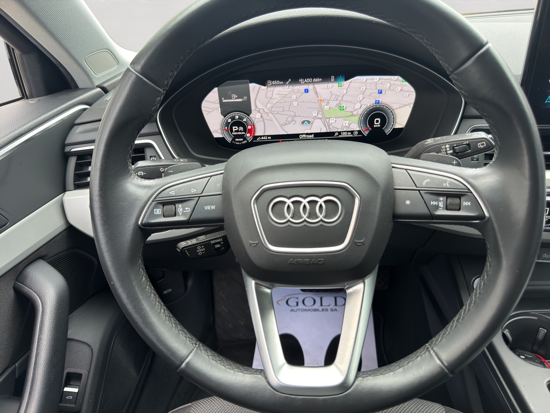 AUDI A4 Avant 40 TDI Attraction quattro S-tronic-image-3