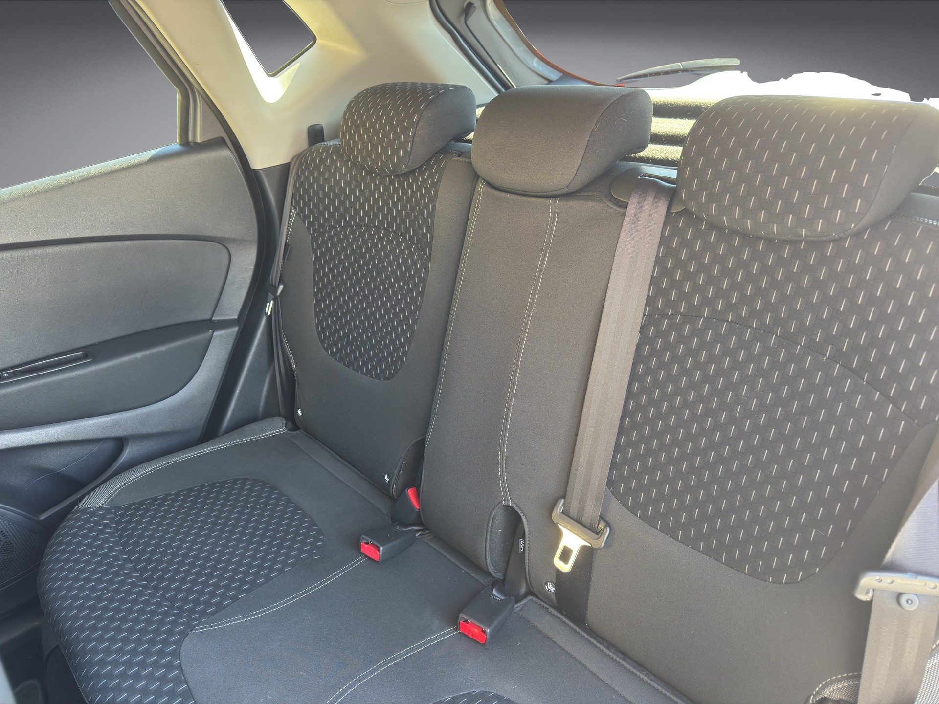 RENAULT Captur 1.2 TCe Intens EDC S/S-image-10