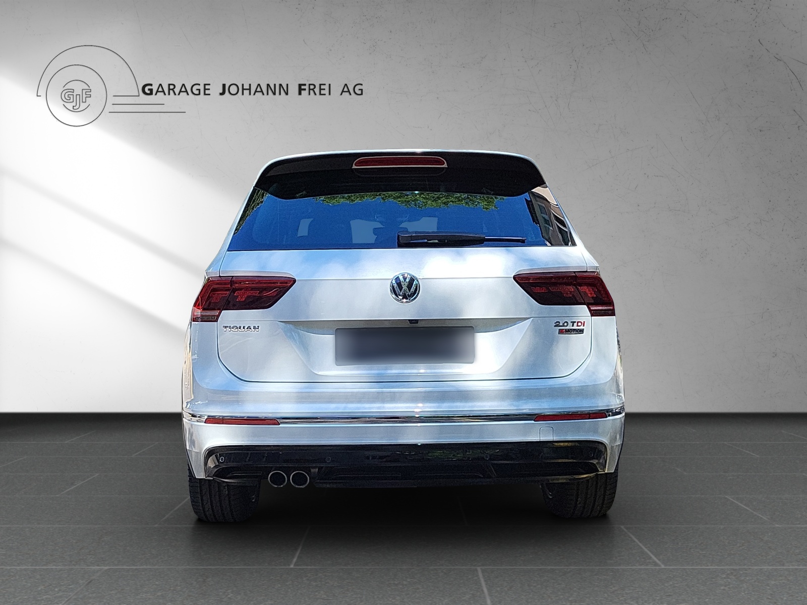 VW Tiguan Highline R-Line 2.0TDI 190PS DSG 4Motion-image-3