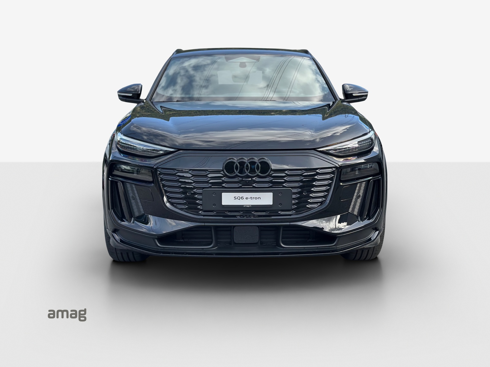 AUDI SQ6 Sportback e-tron quattro-image-6