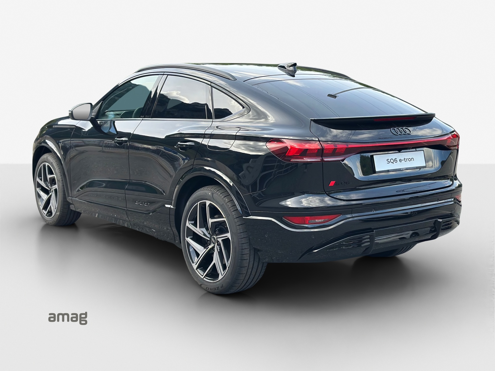 AUDI SQ6 Sportback e-tron quattro-showroom-element-2