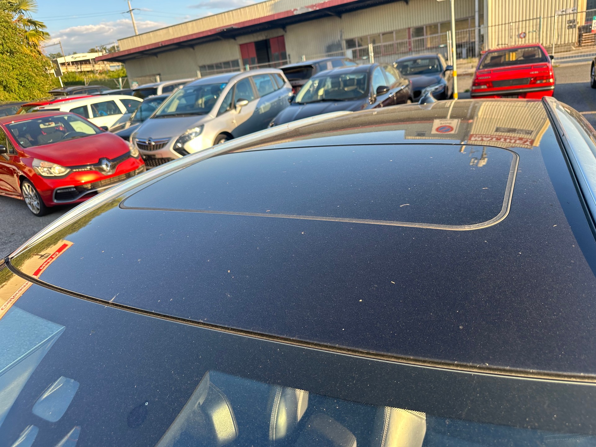 VOLVO V60 D6 AWD Plug-in Hybrid Summum Geartronic-image-4