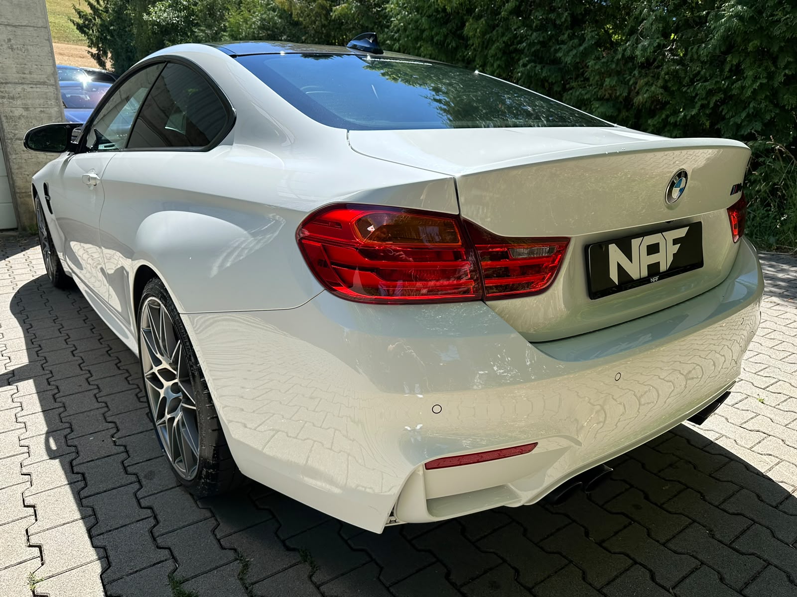 BMW M4 Coupé Competition DKG-image-3