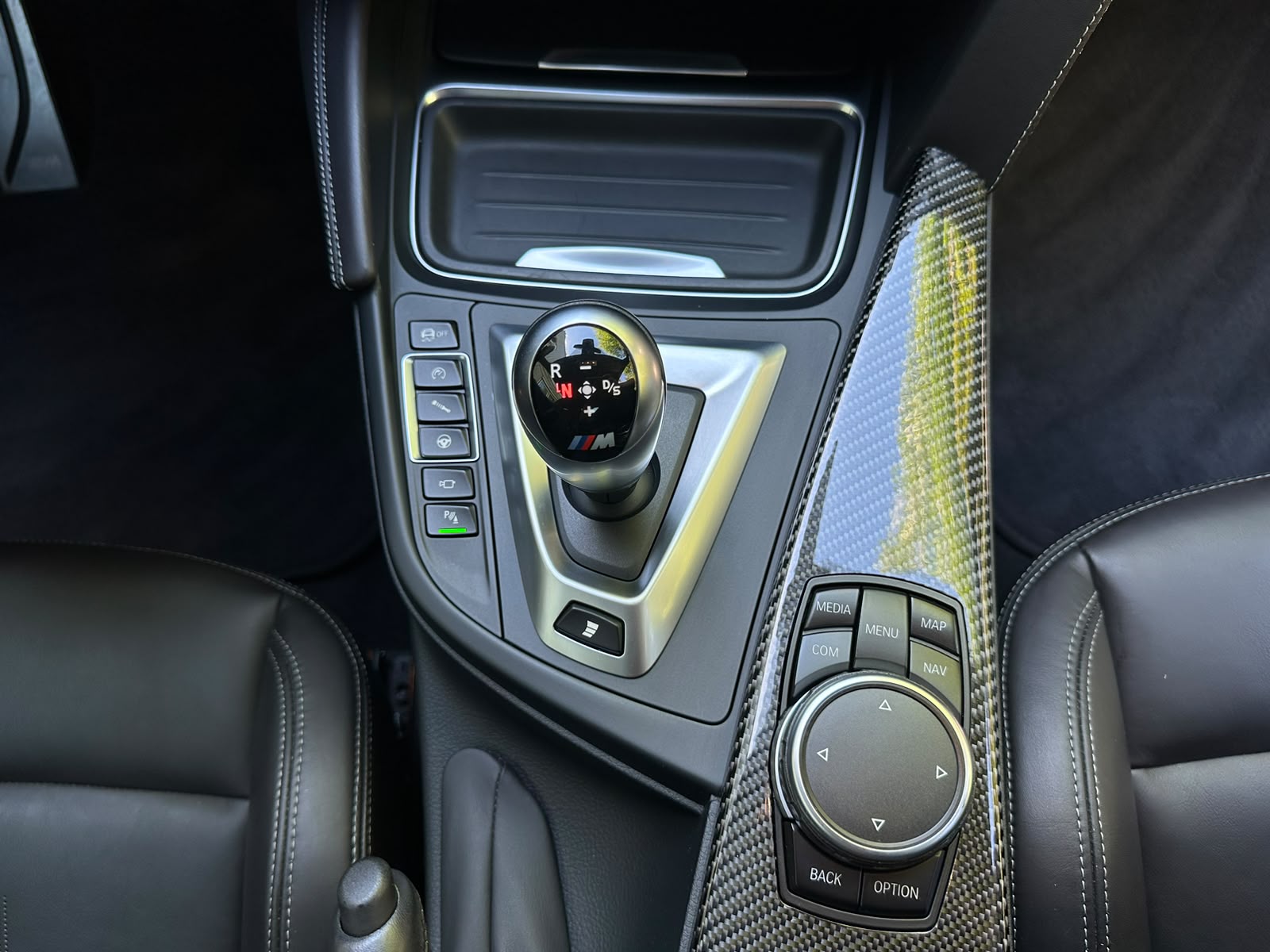 BMW M4 Coupé Competition DKG-image-24