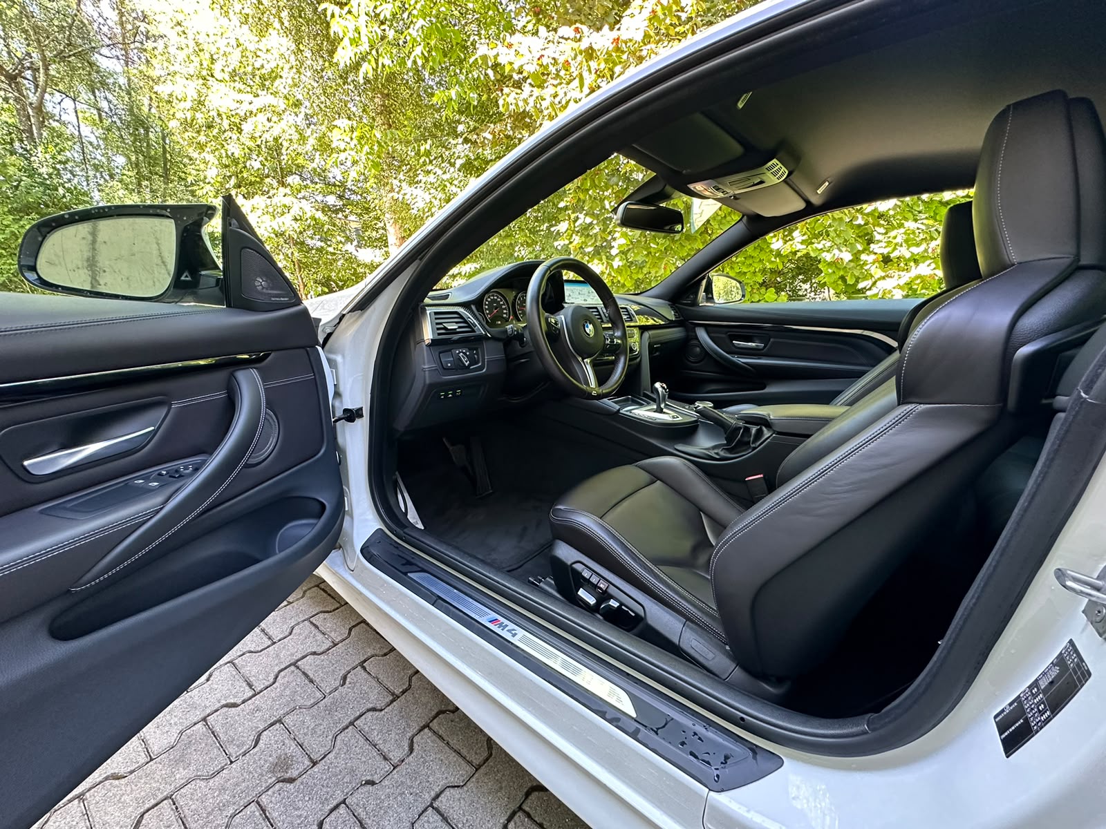 BMW M4 Coupé Competition DKG-image-10