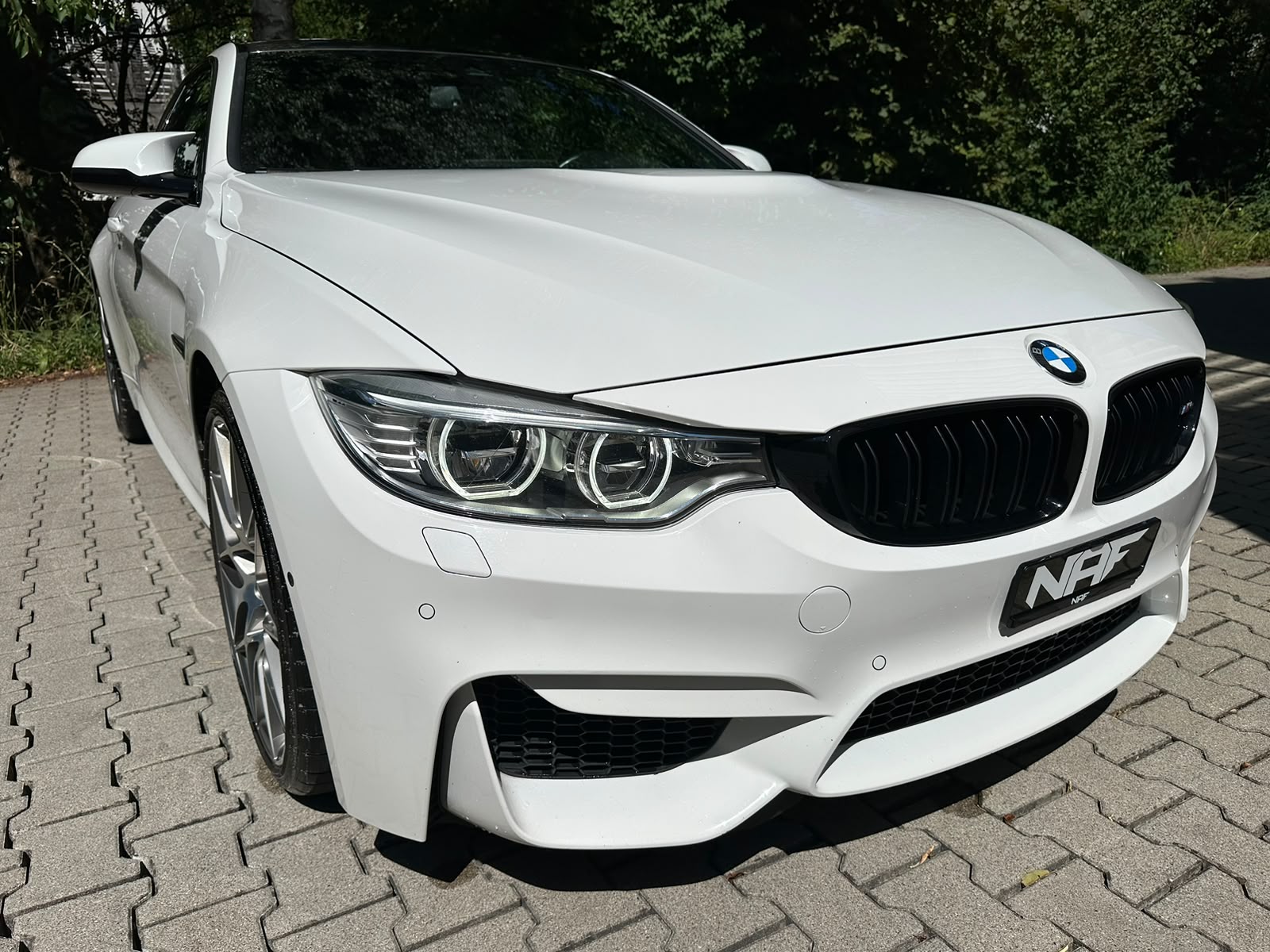 BMW M4 Coupé Competition DKG-image-8