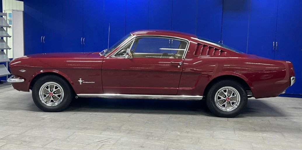 FORD Fastback-image-2