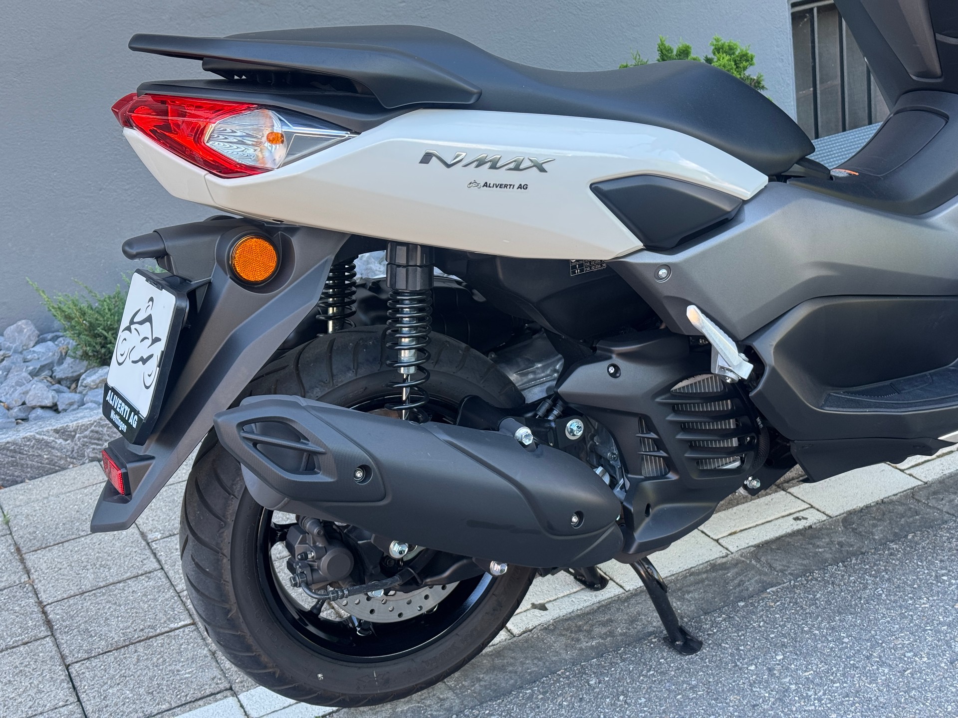 YAMAHA N-Max GPD 125-image-15