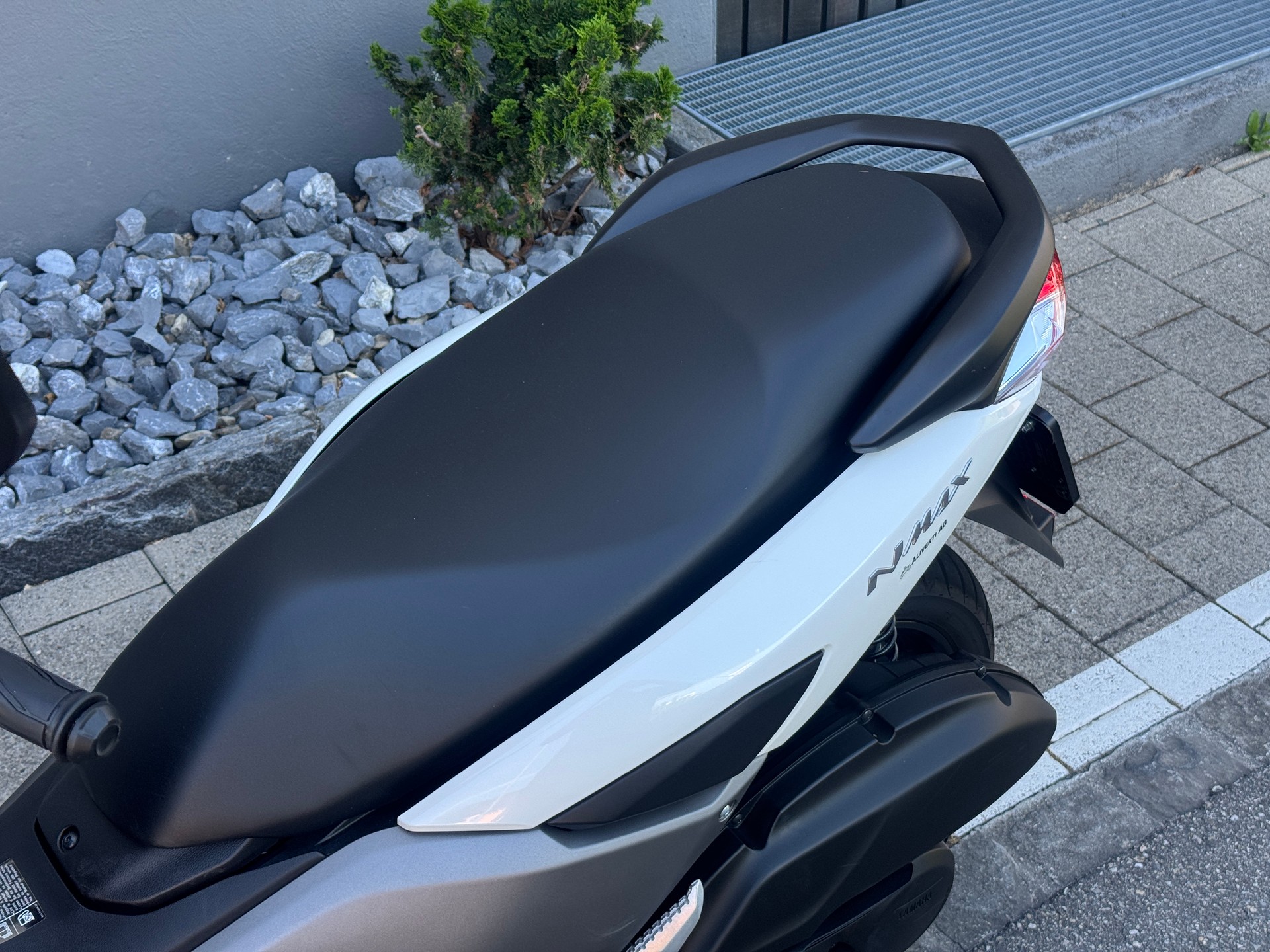 YAMAHA N-Max GPD 125-image-8