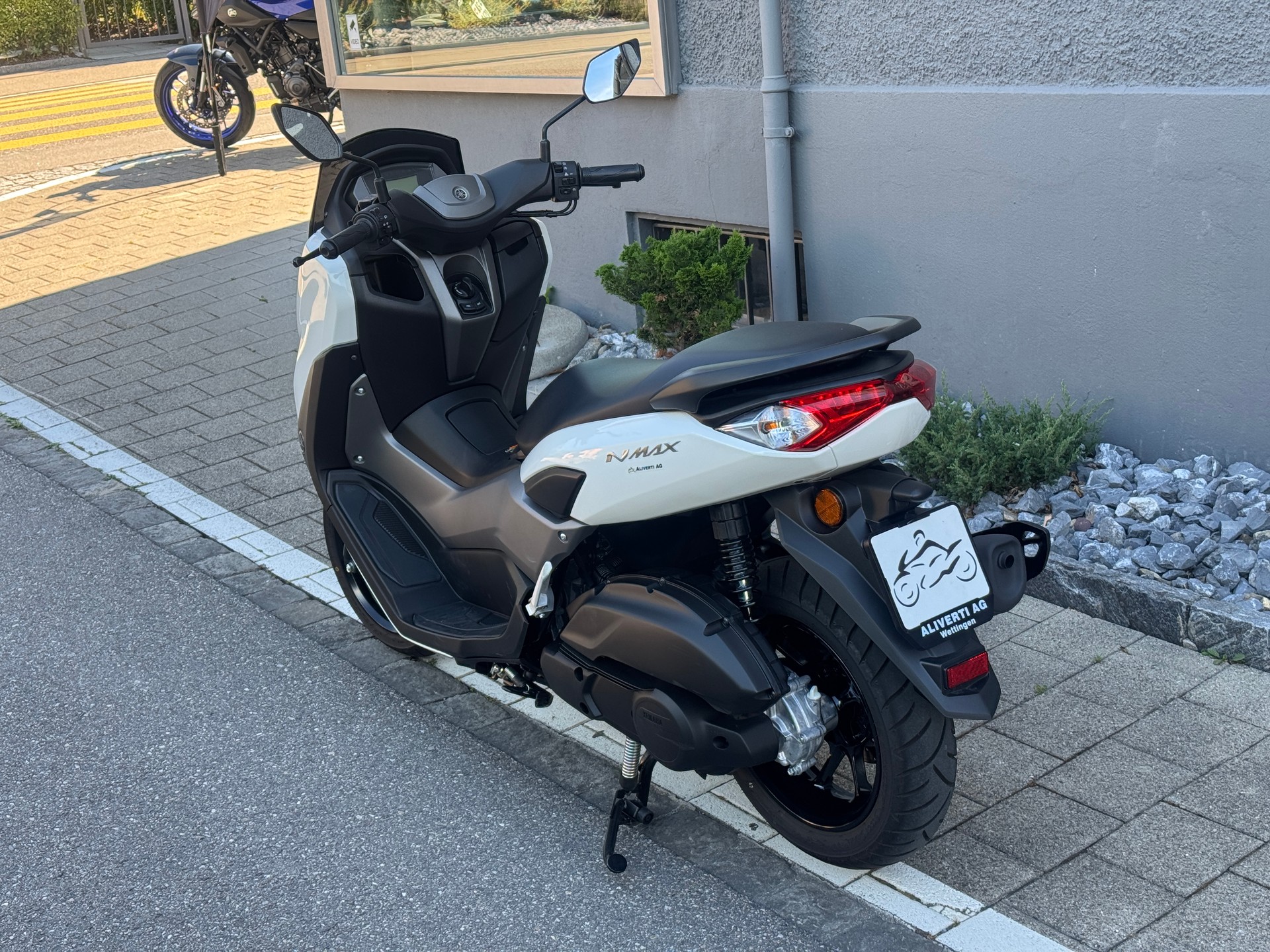 YAMAHA N-Max GPD 125-image-11