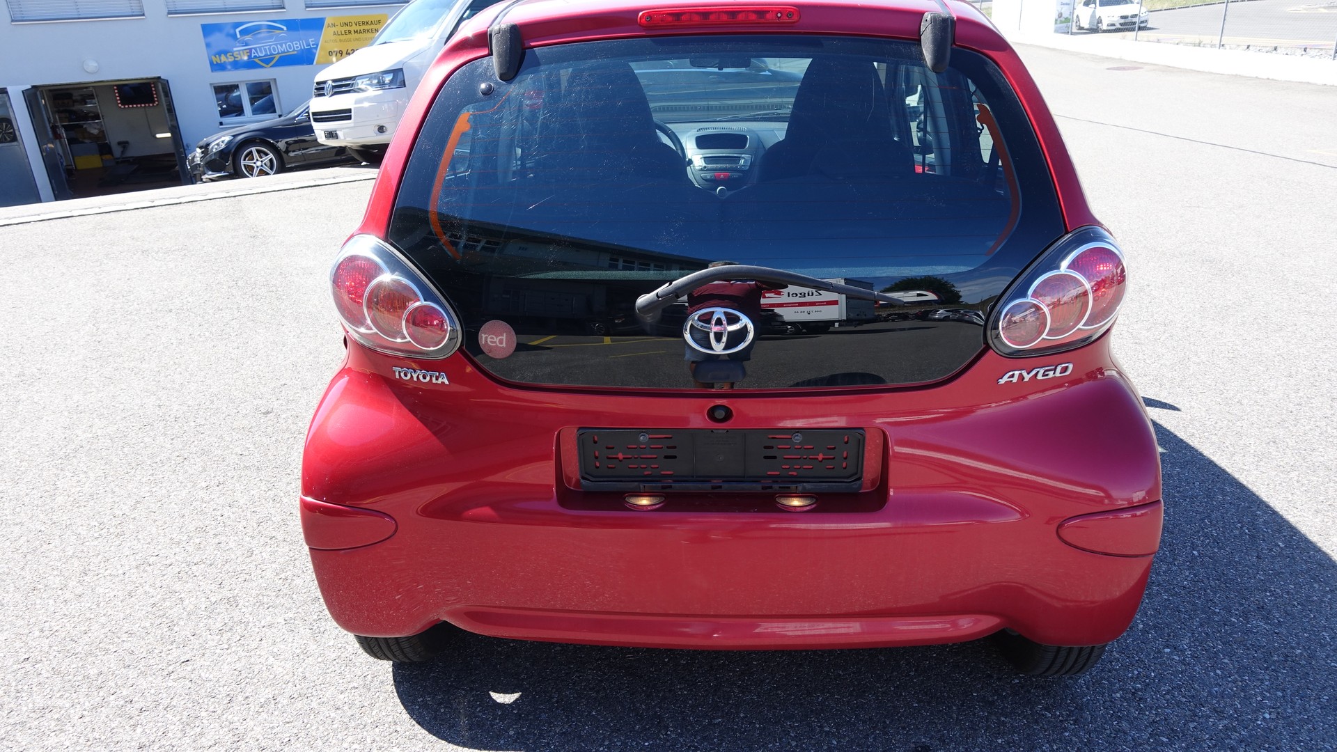 TOYOTA Aygo 1.0 Linea Luna Red-image-11