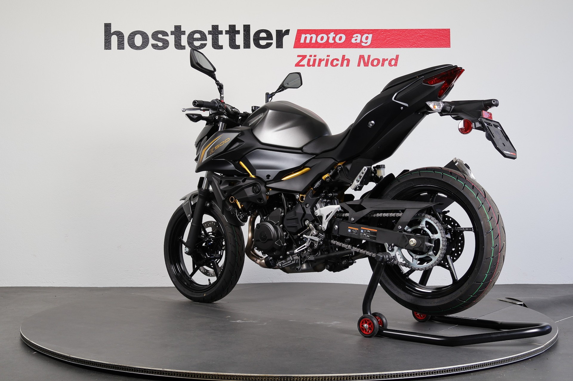 KAWASAKI Z500-showroom-element-3