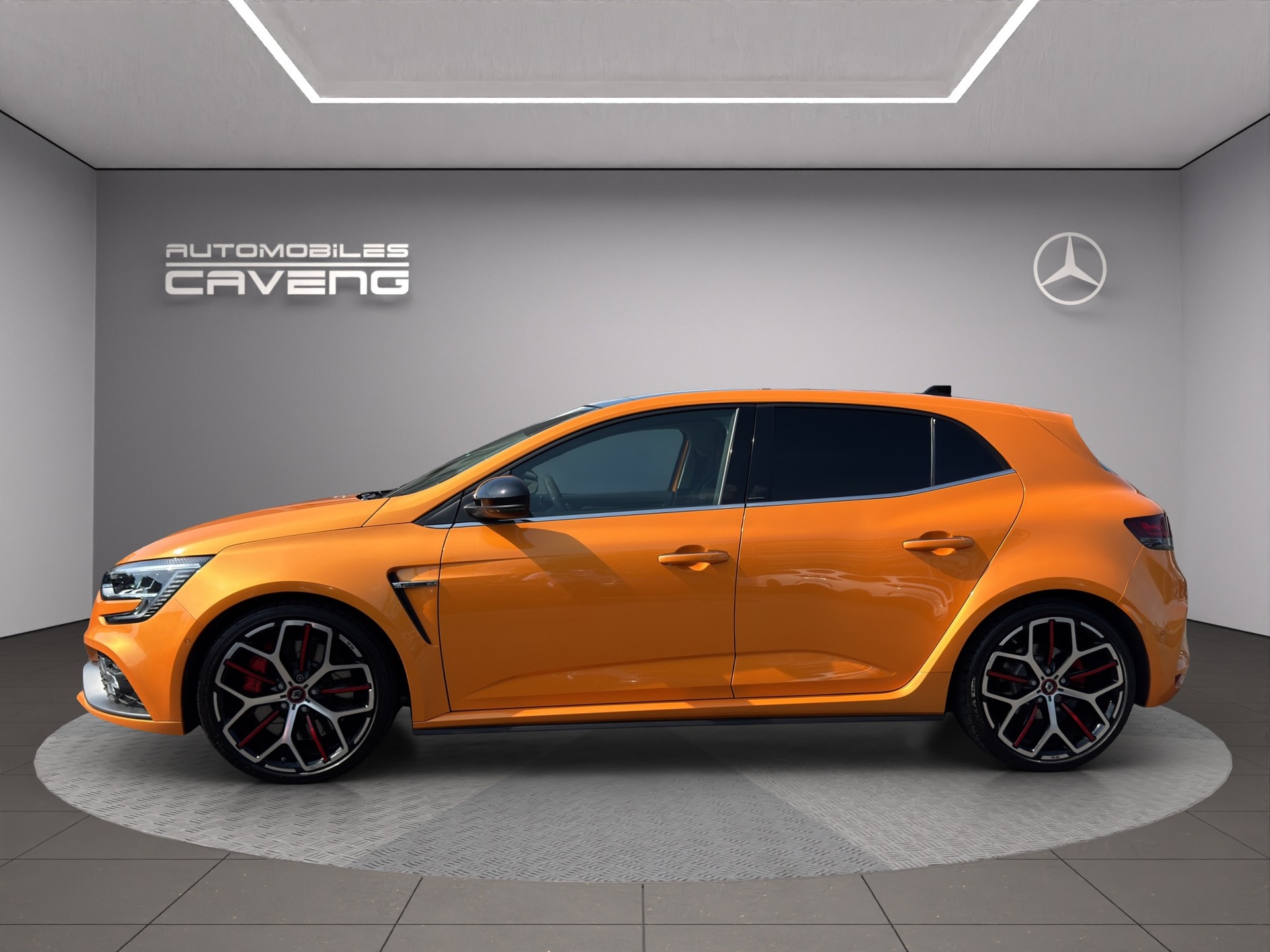 RENAULT Mégane Trophy 300 EDC-image-1