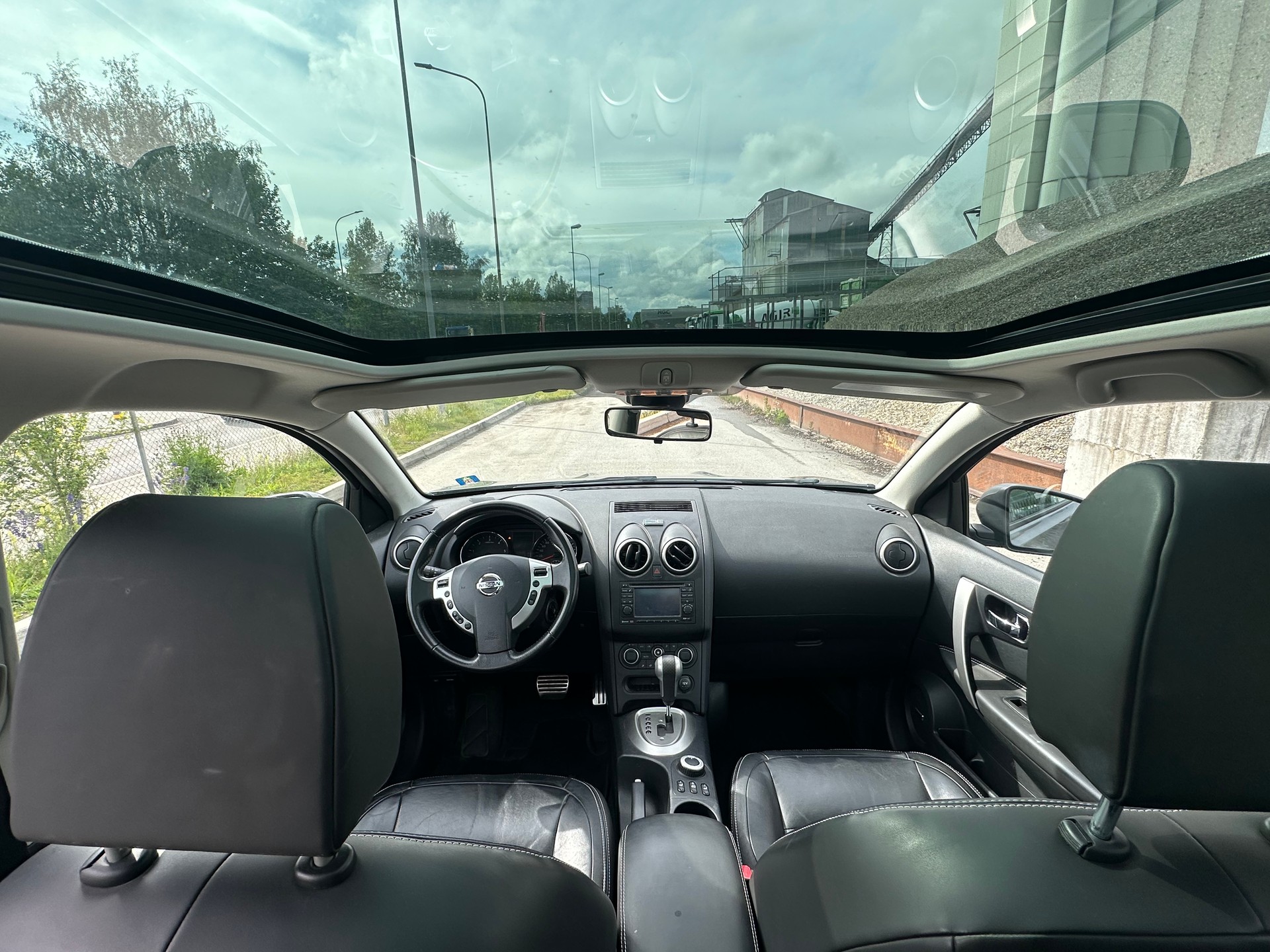 NISSAN Qashqai +2 2.0 dCi 4WD tekna Automatic-image-6