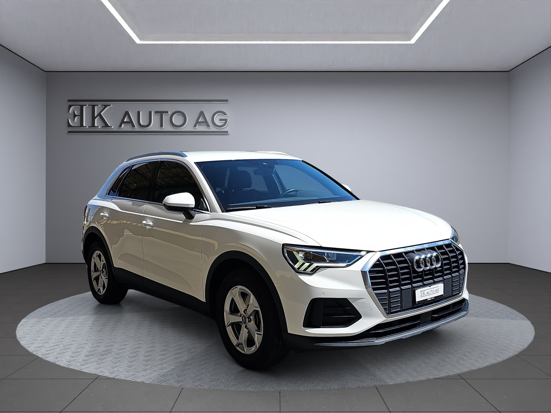 AUDI Q3 35 TFSI S-tronic-image-5