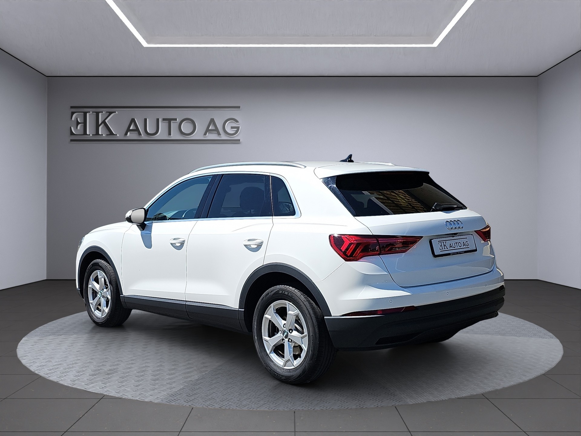 AUDI Q3 35 TFSI S-tronic-image-2