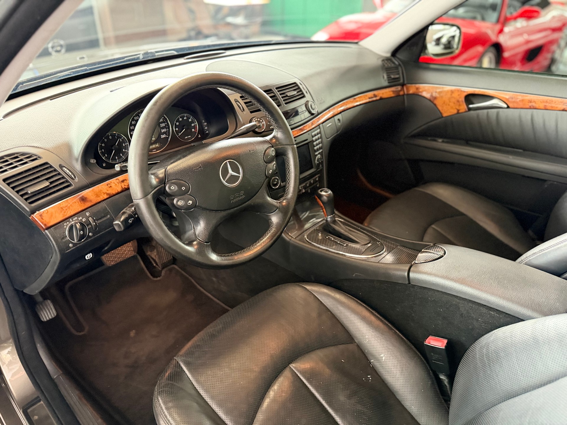 MERCEDES-BENZ E 350 Elégance 4Matic Automatic-image-11