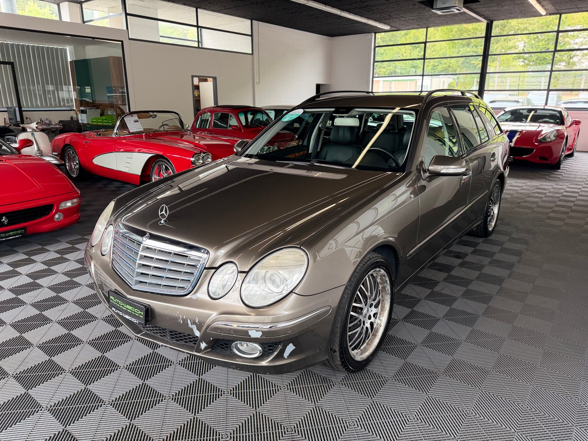MERCEDES-BENZ E 350 Elégance 4Matic Automatic-image-5