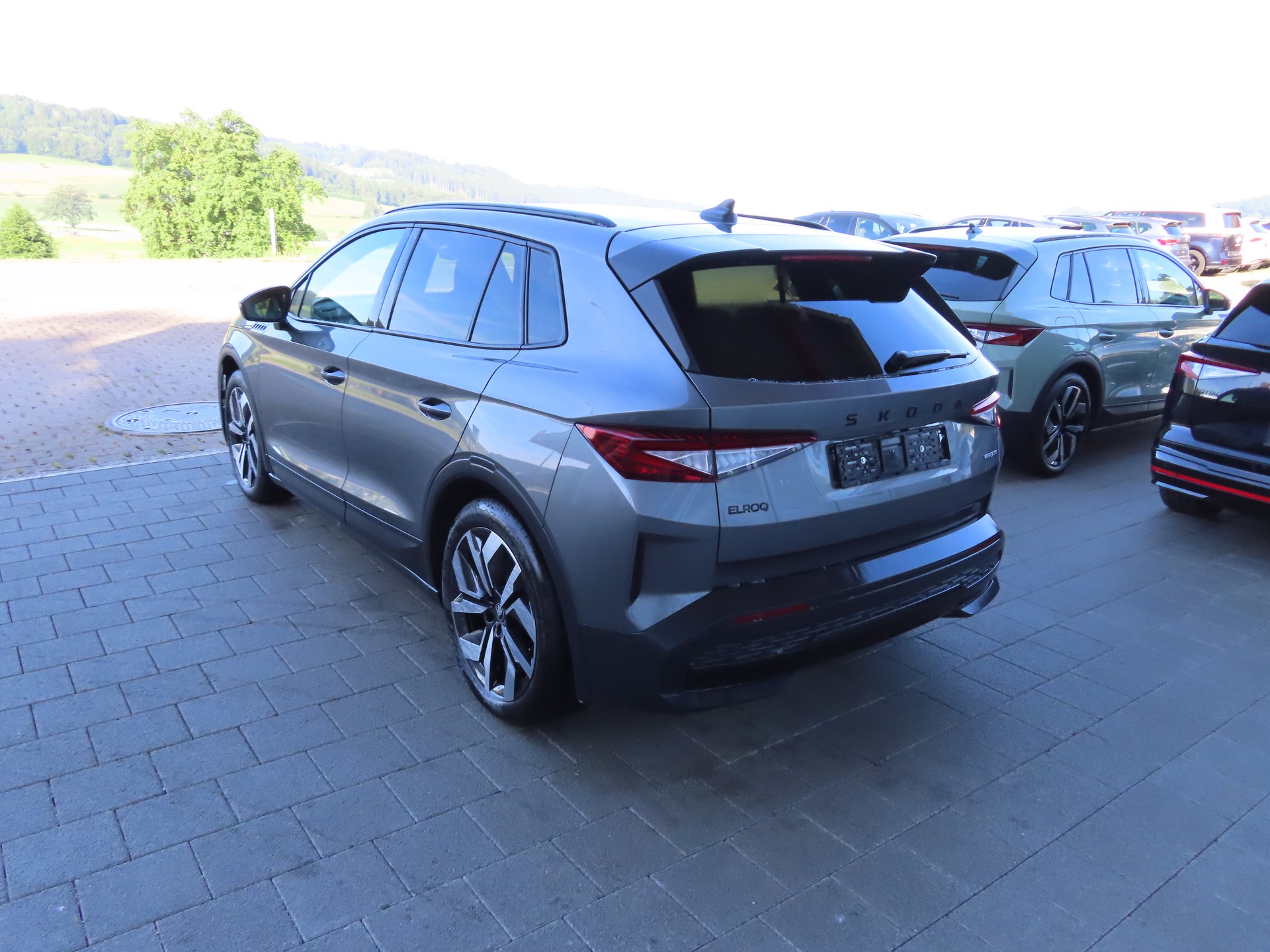 SKODA Elroq 85x Sportline 4x4-image-2
