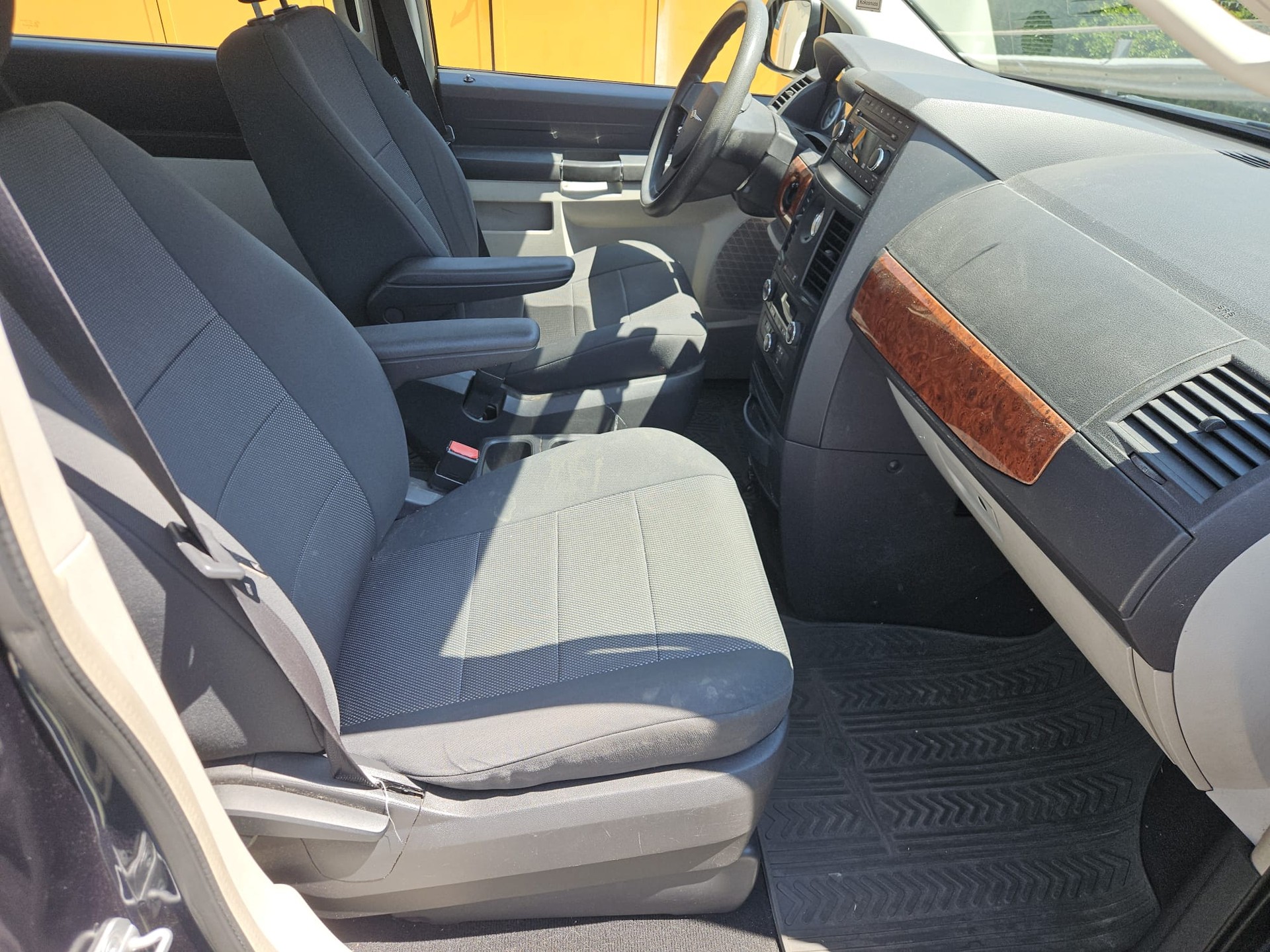 CHRYSLER Grand Voyager 3.8 Classic Line Plus Automatic-image-6