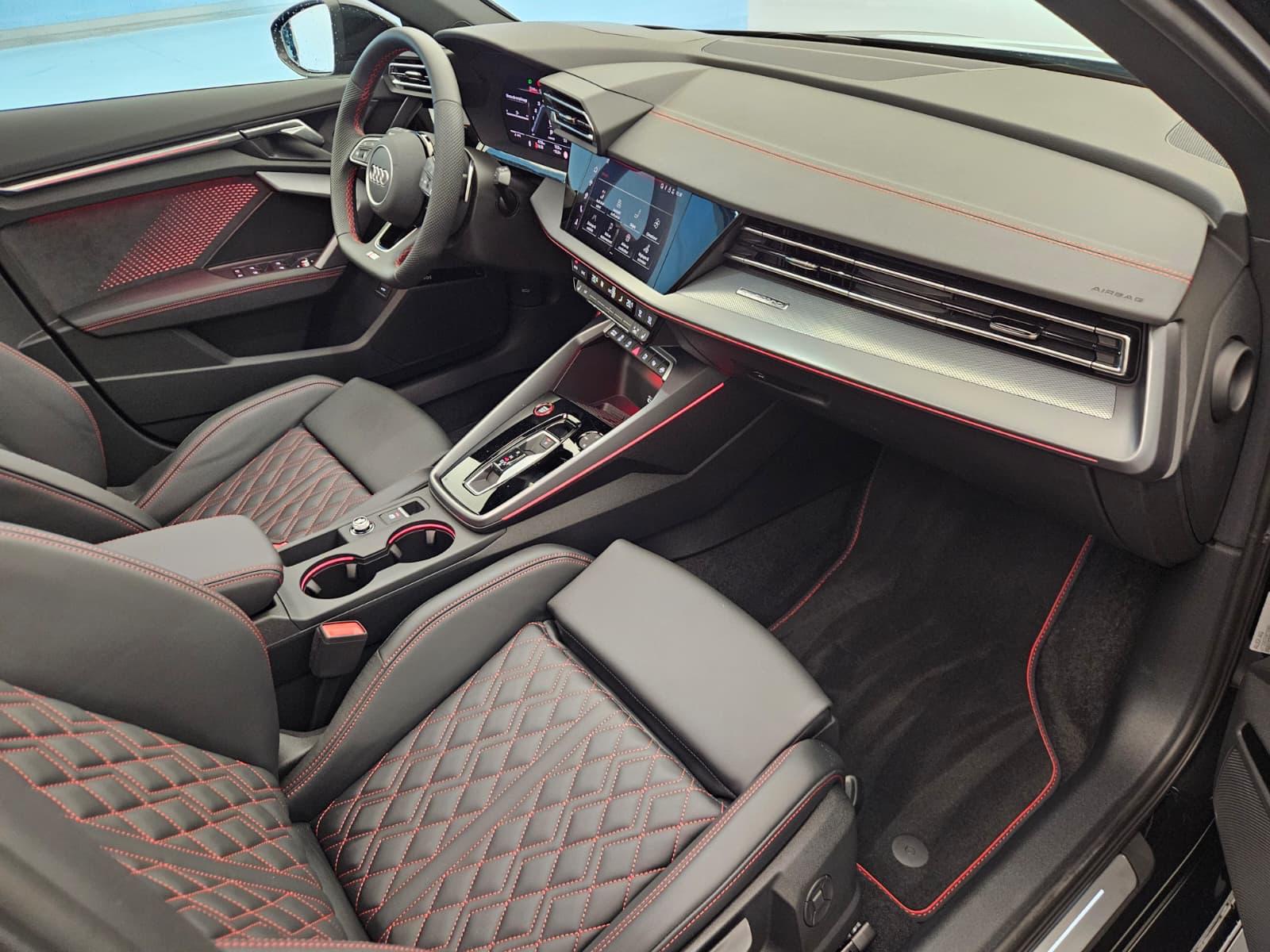 AUDI S3 Sportback TFSI quattro S-tronic-image-11
