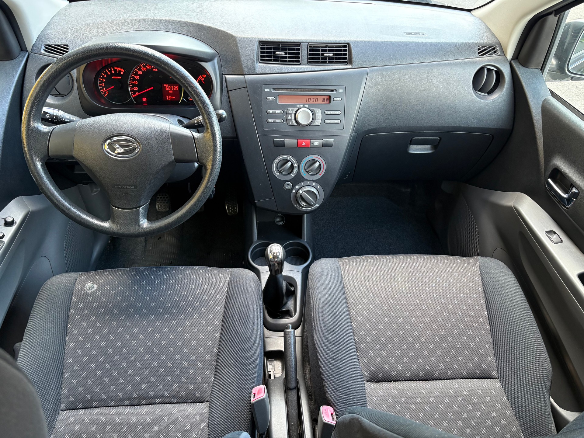 DAIHATSU Cuore 1.0-image-10