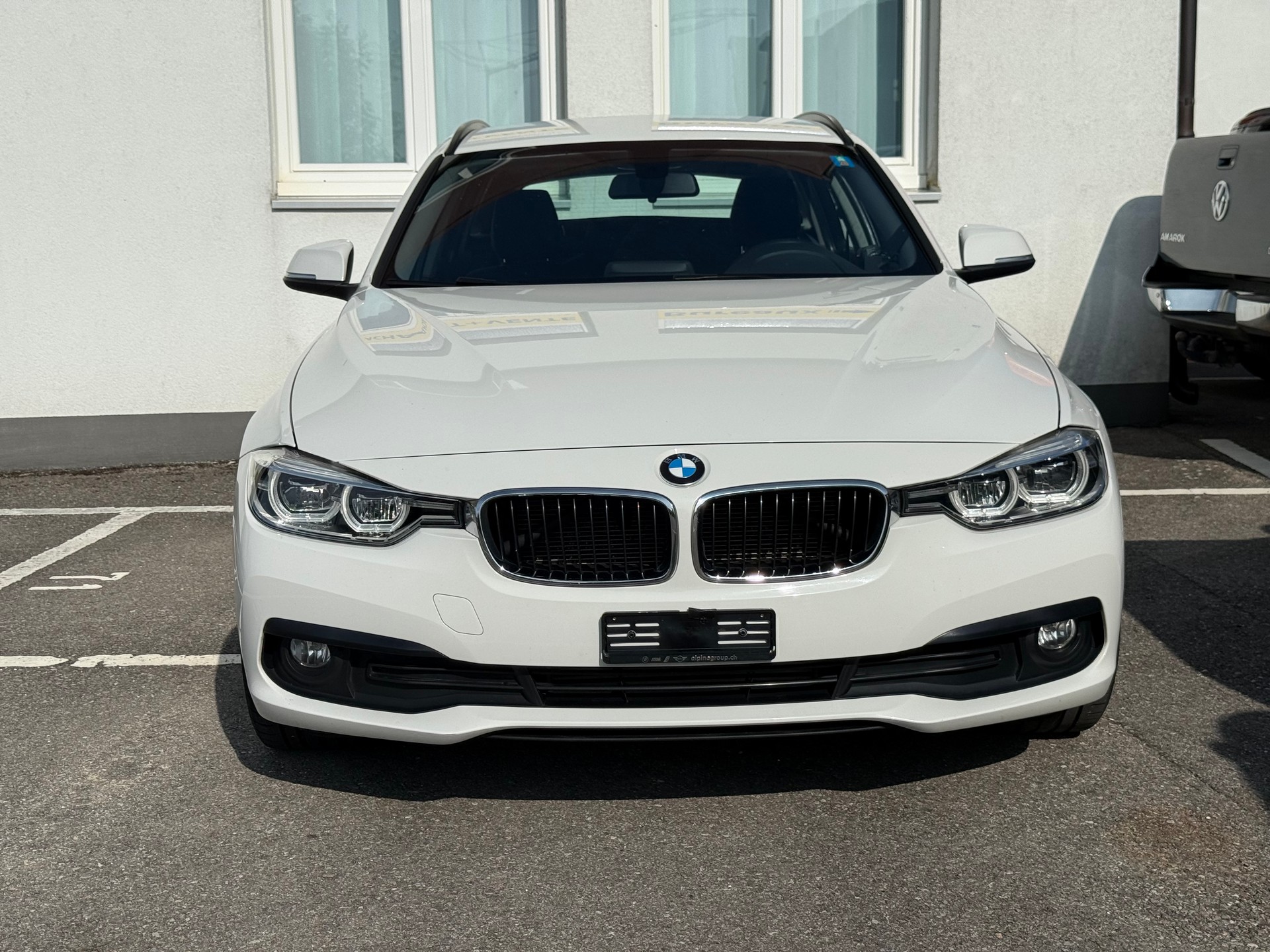 BMW 320d xDrive Touring Steptronic-image-14