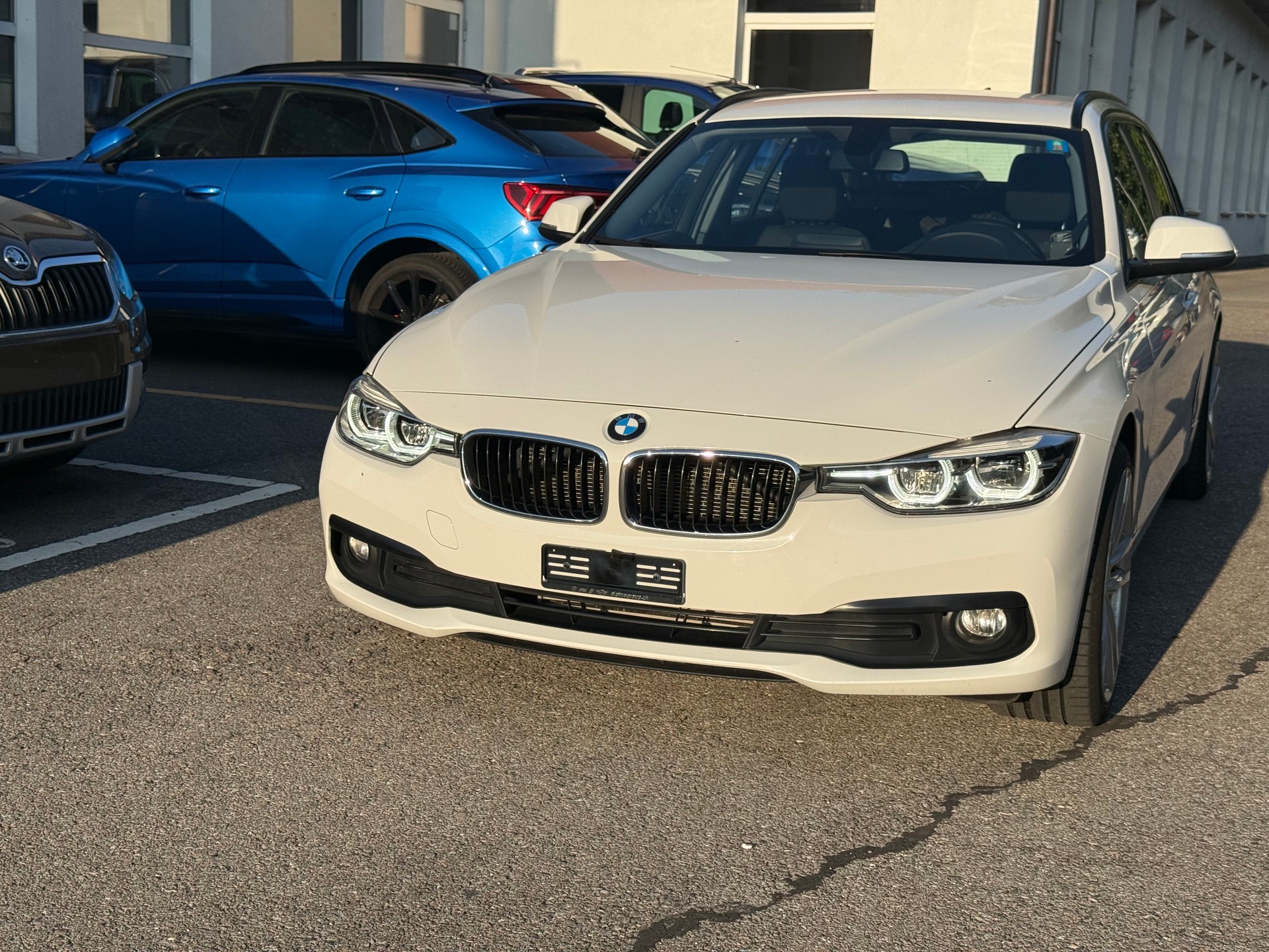 BMW 320d xDrive Touring Steptronic-image-2