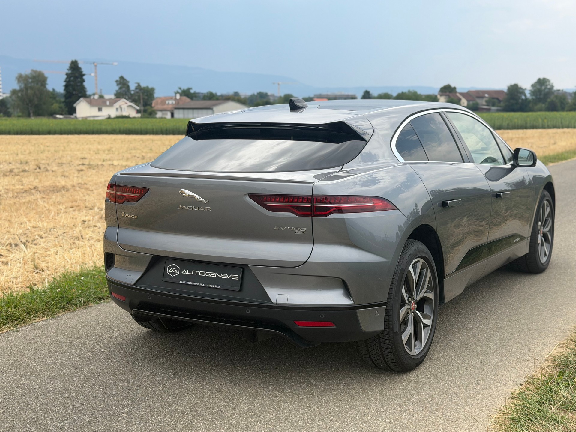 JAGUAR I-Pace EV400 HSE AWD-image-8
