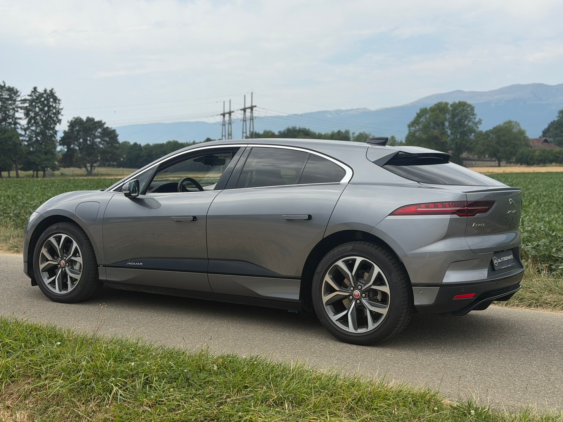 JAGUAR I-Pace EV400 HSE AWD-image-5