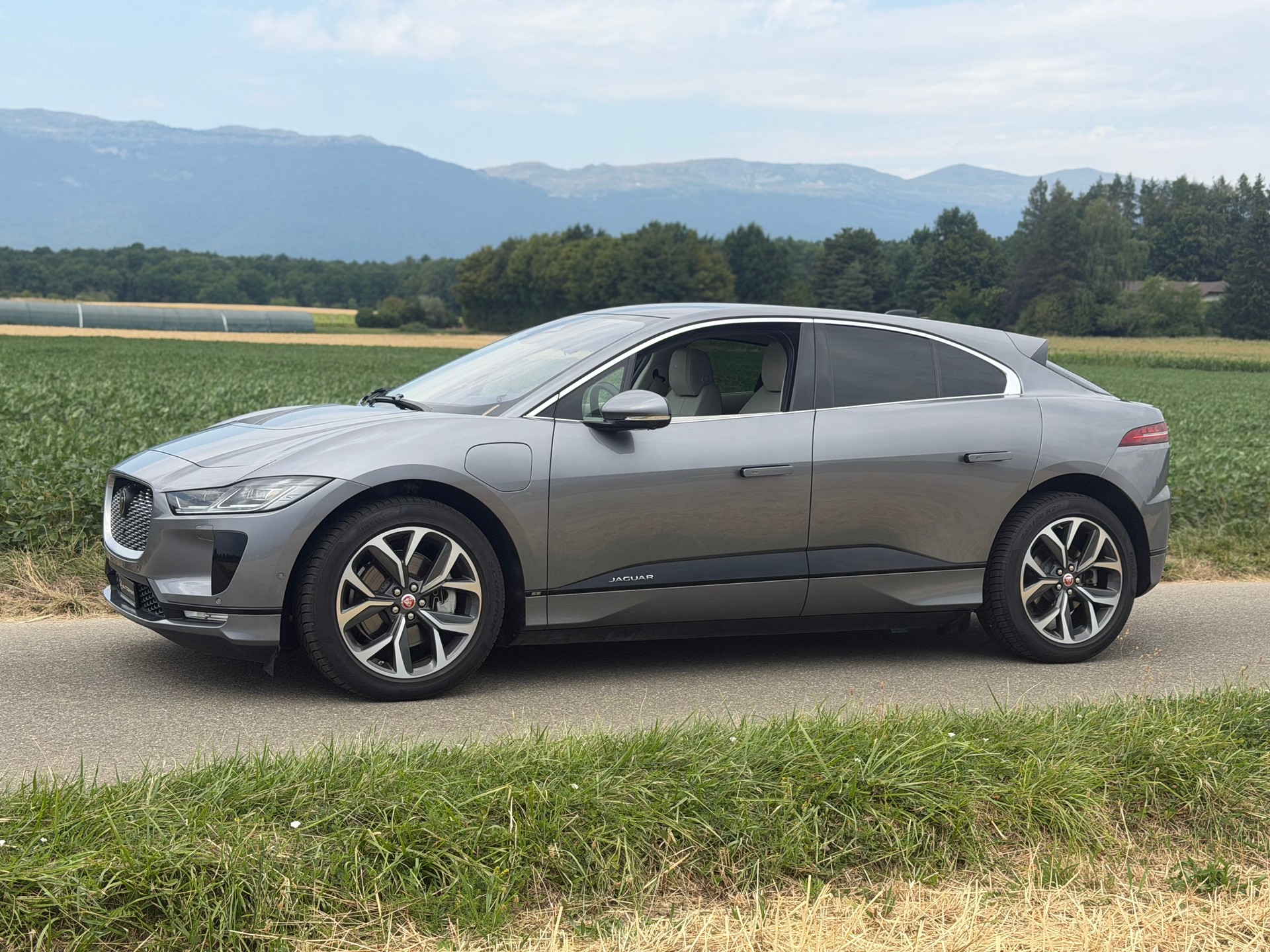 JAGUAR I-Pace EV400 HSE AWD-image-4