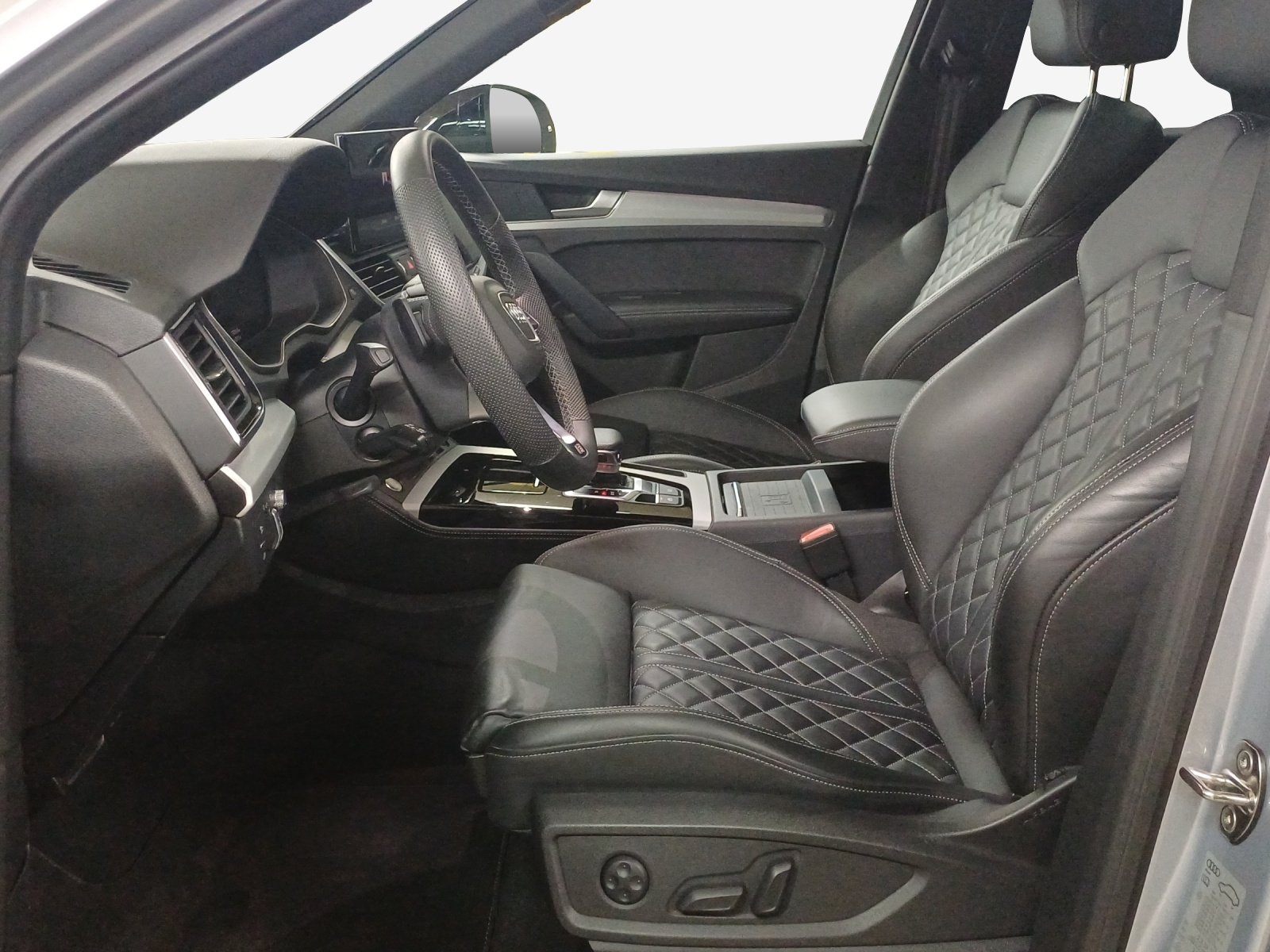 AUDI Q5 Sportback 40 TDI S line quattro S-tronic-image-7