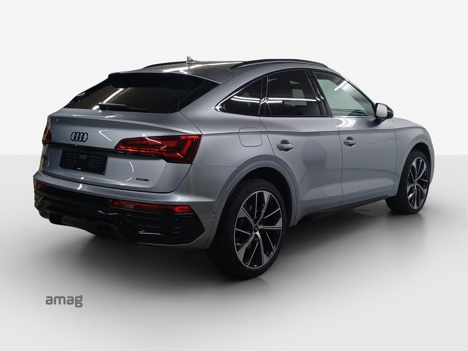 AUDI Q5 Sportback 40 TDI S line quattro S-tronic-image-4