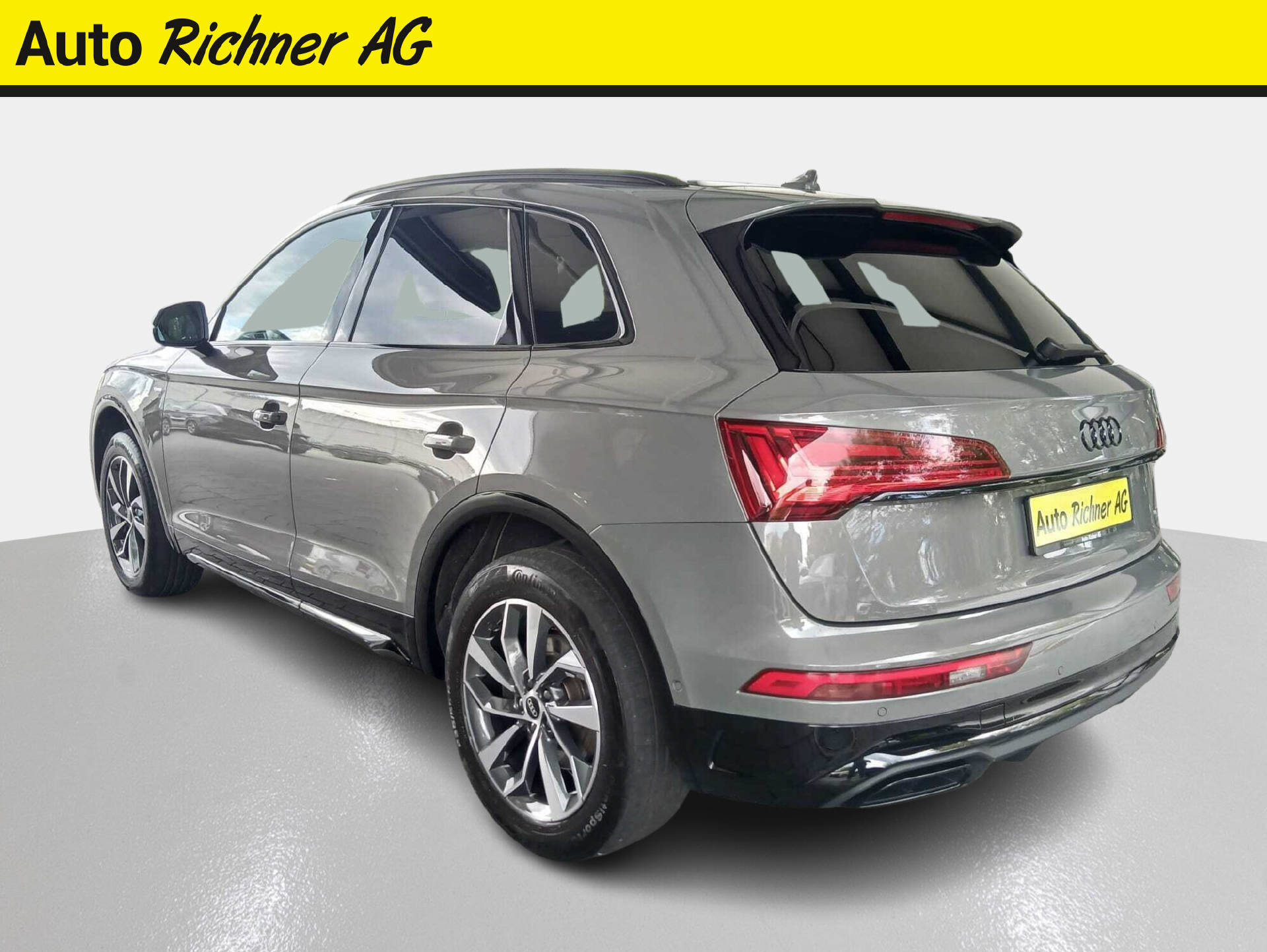 AUDI Q5 2.0 40 TFSI S Line quattro S-Tronic-image-4