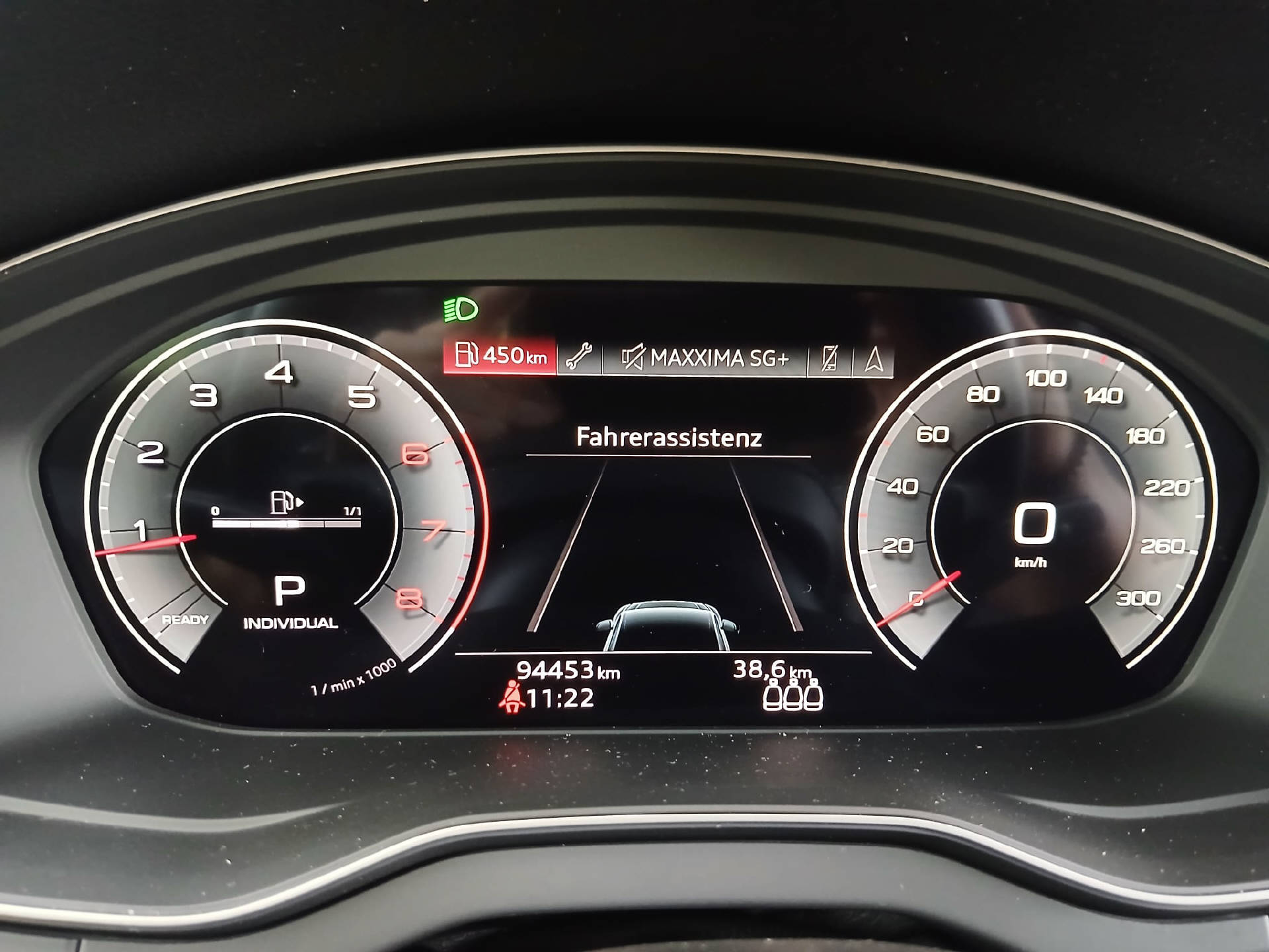 AUDI Q5 2.0 40 TFSI S Line quattro S-Tronic-image-10