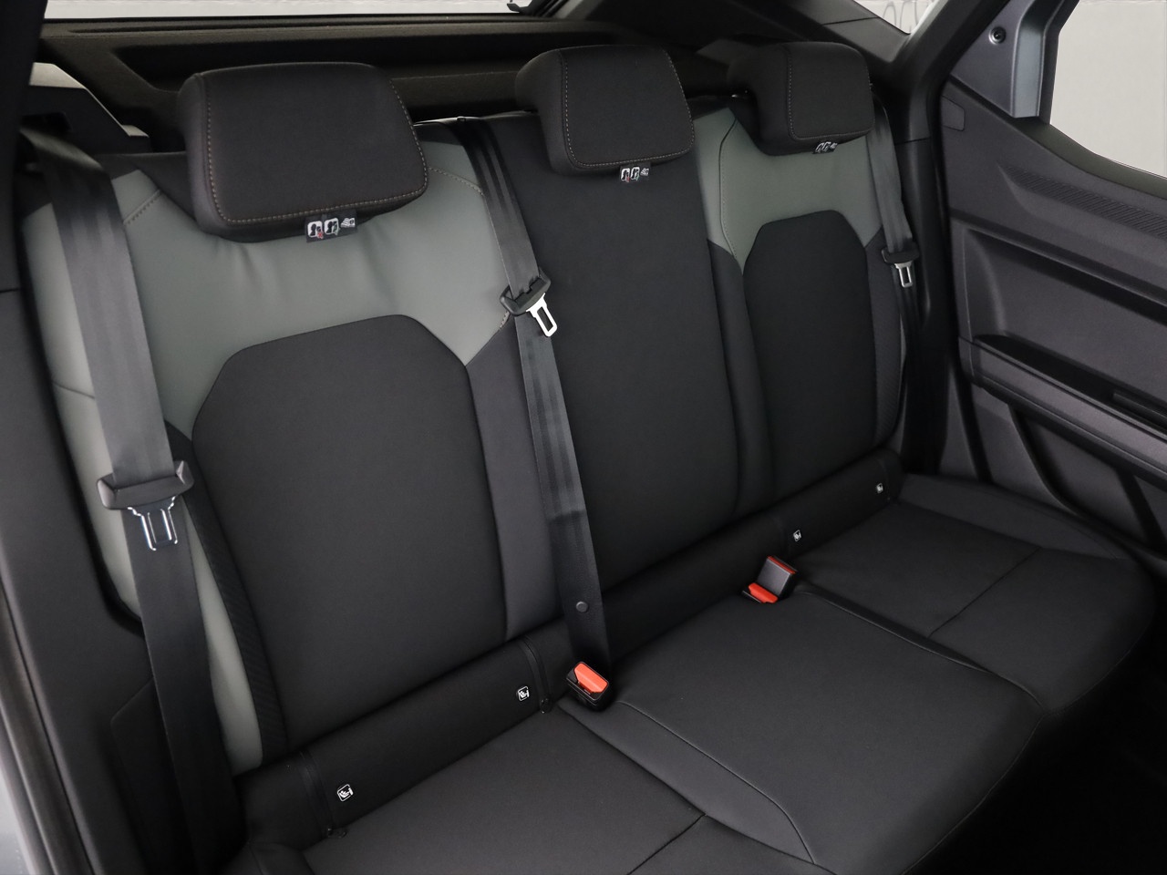 DACIA Duster 1.6 Hybrid Extreme-image-7