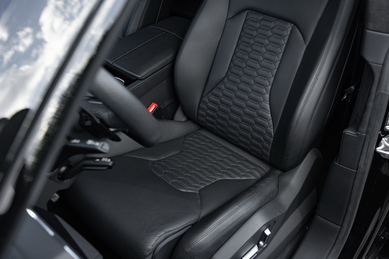 LAMBORGHINI 636 Urus-image-8