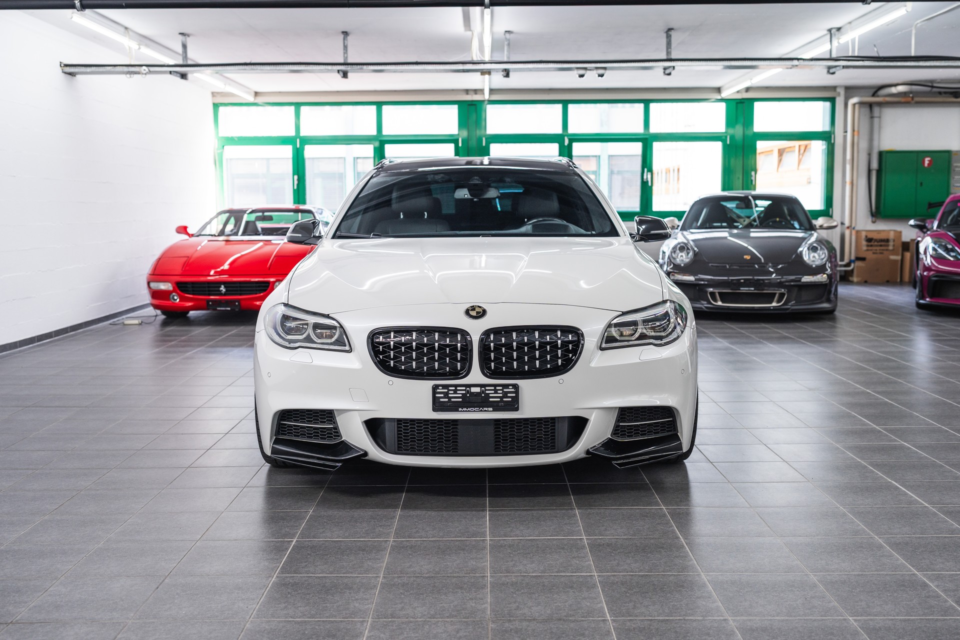 BMW M550d Touring xDrive Steptronic-image-1