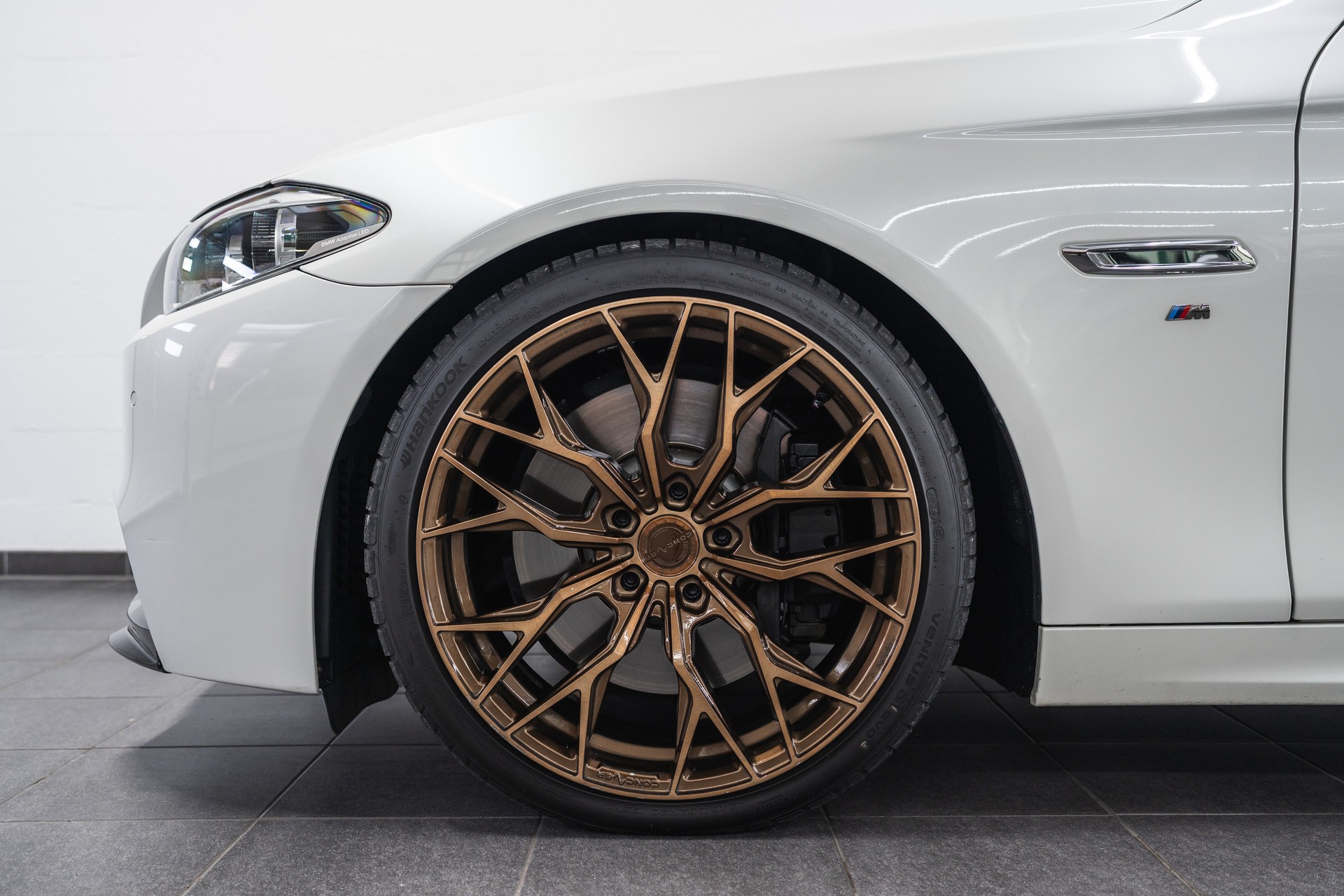 BMW M550d Touring xDrive Steptronic-image-7