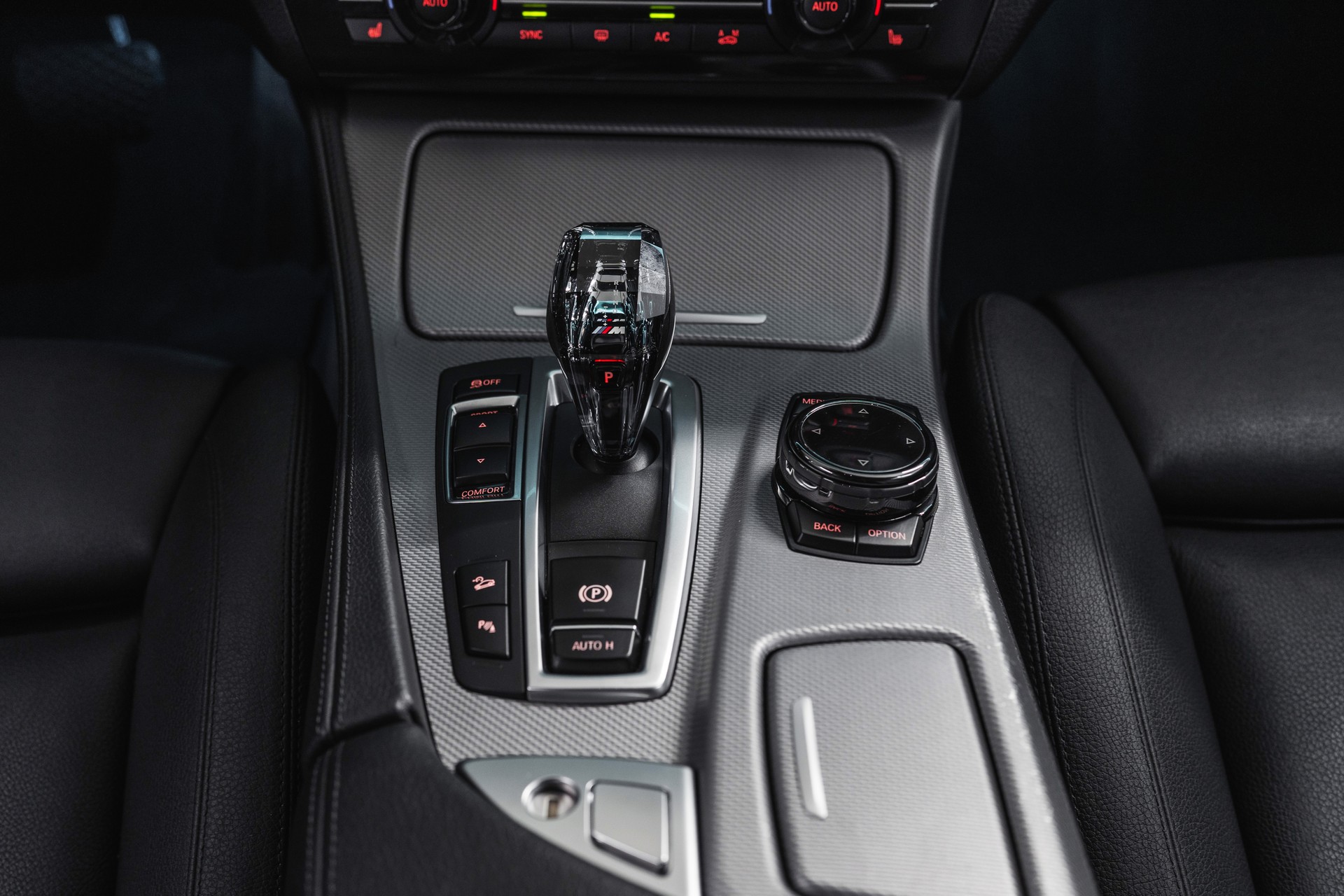 BMW M550d Touring xDrive Steptronic-image-14