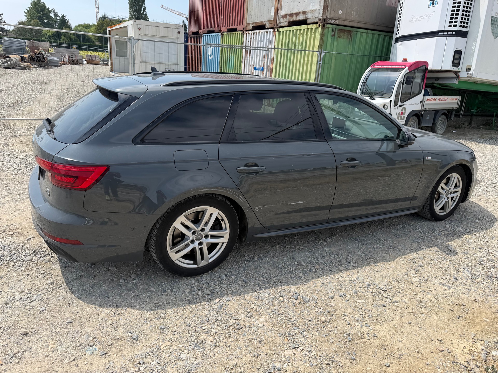 AUDI A4 Avant 2.0 TFSI Sport quattro S-tronic-image-9