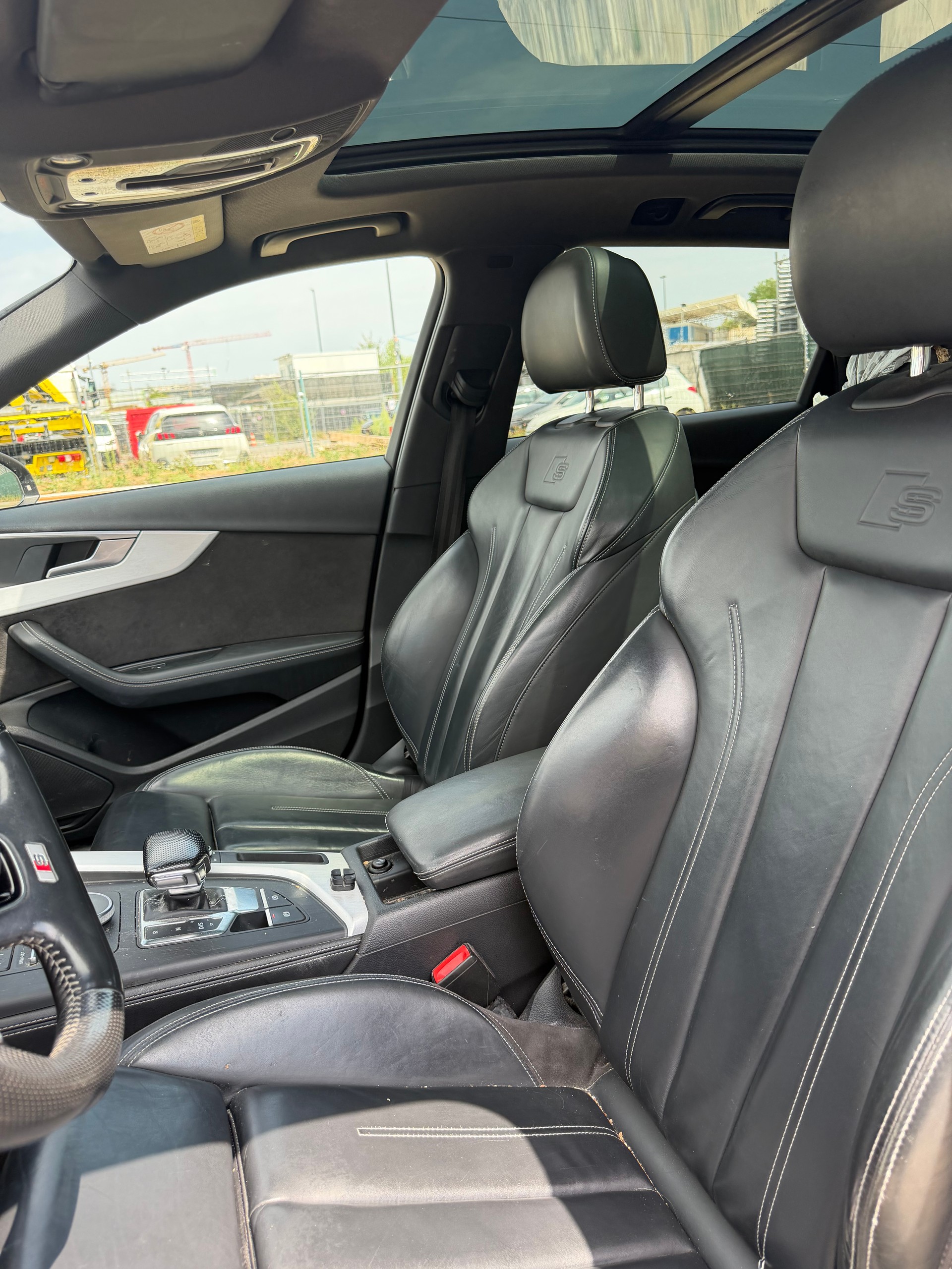 AUDI A4 Avant 2.0 TFSI Sport quattro S-tronic-image-2