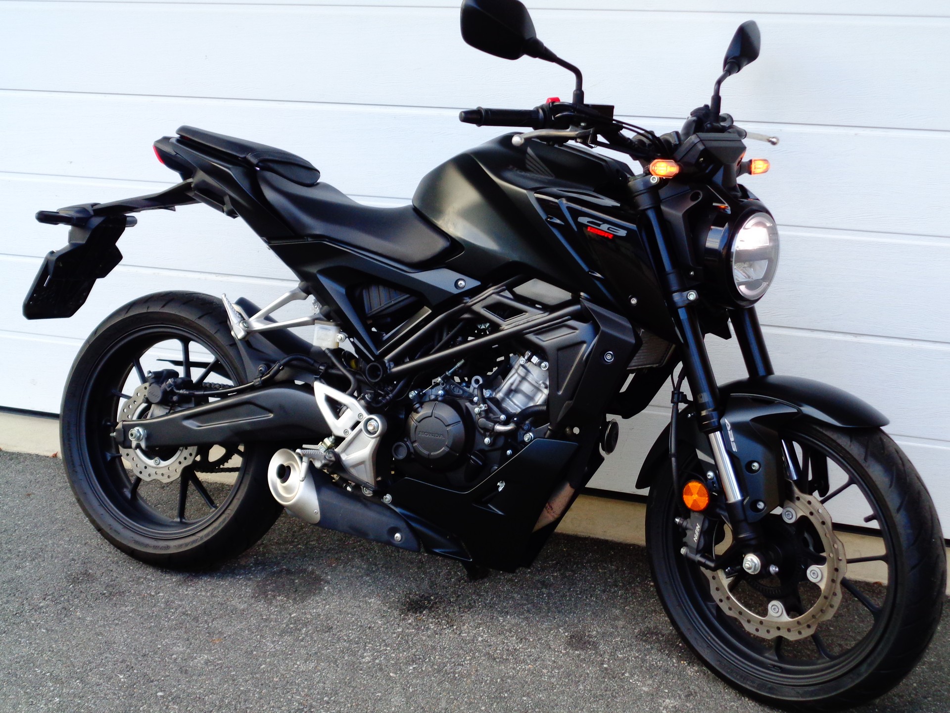 HONDA CB 125 R