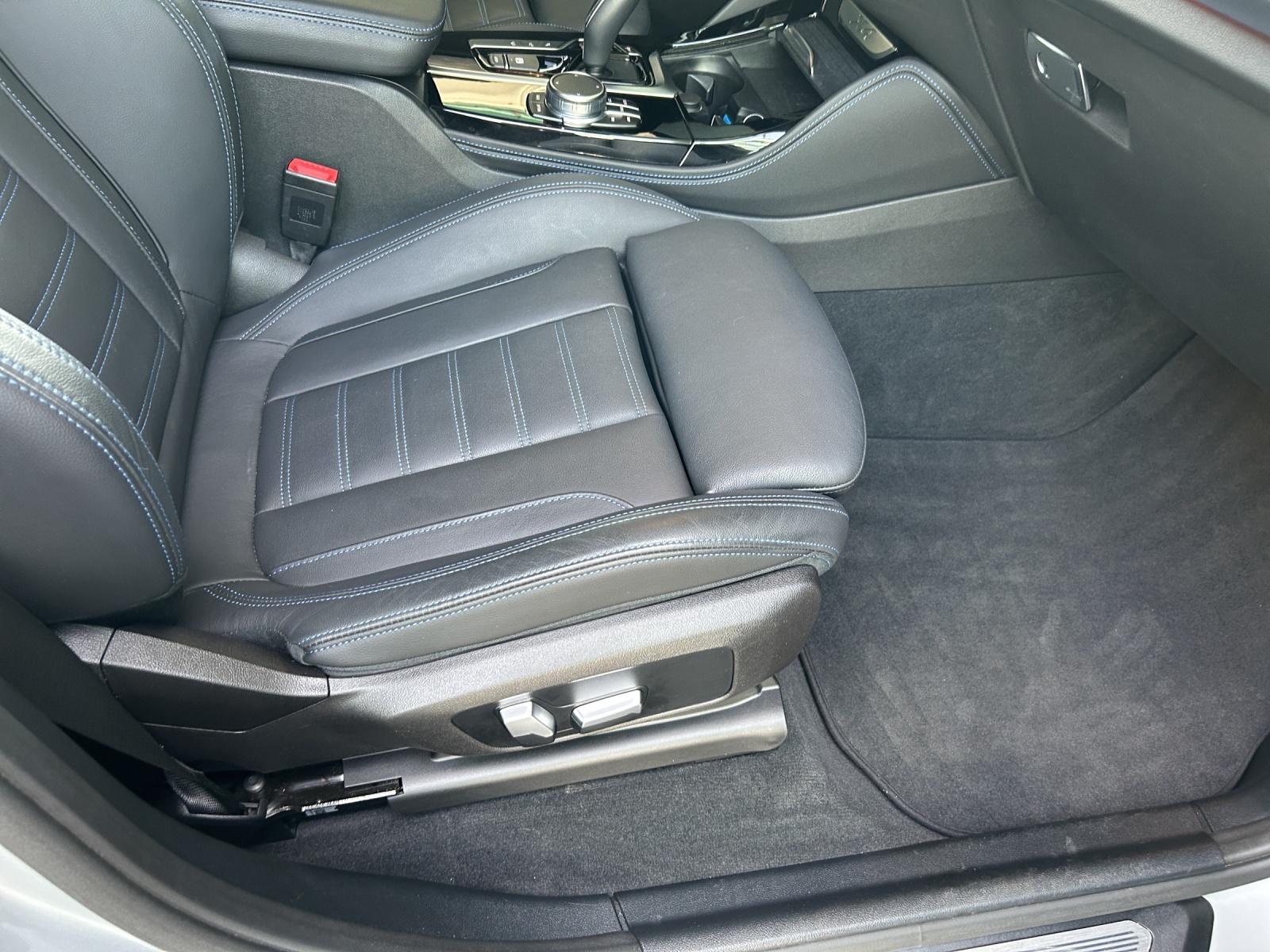 BMW X4 20d xDrive-image-16